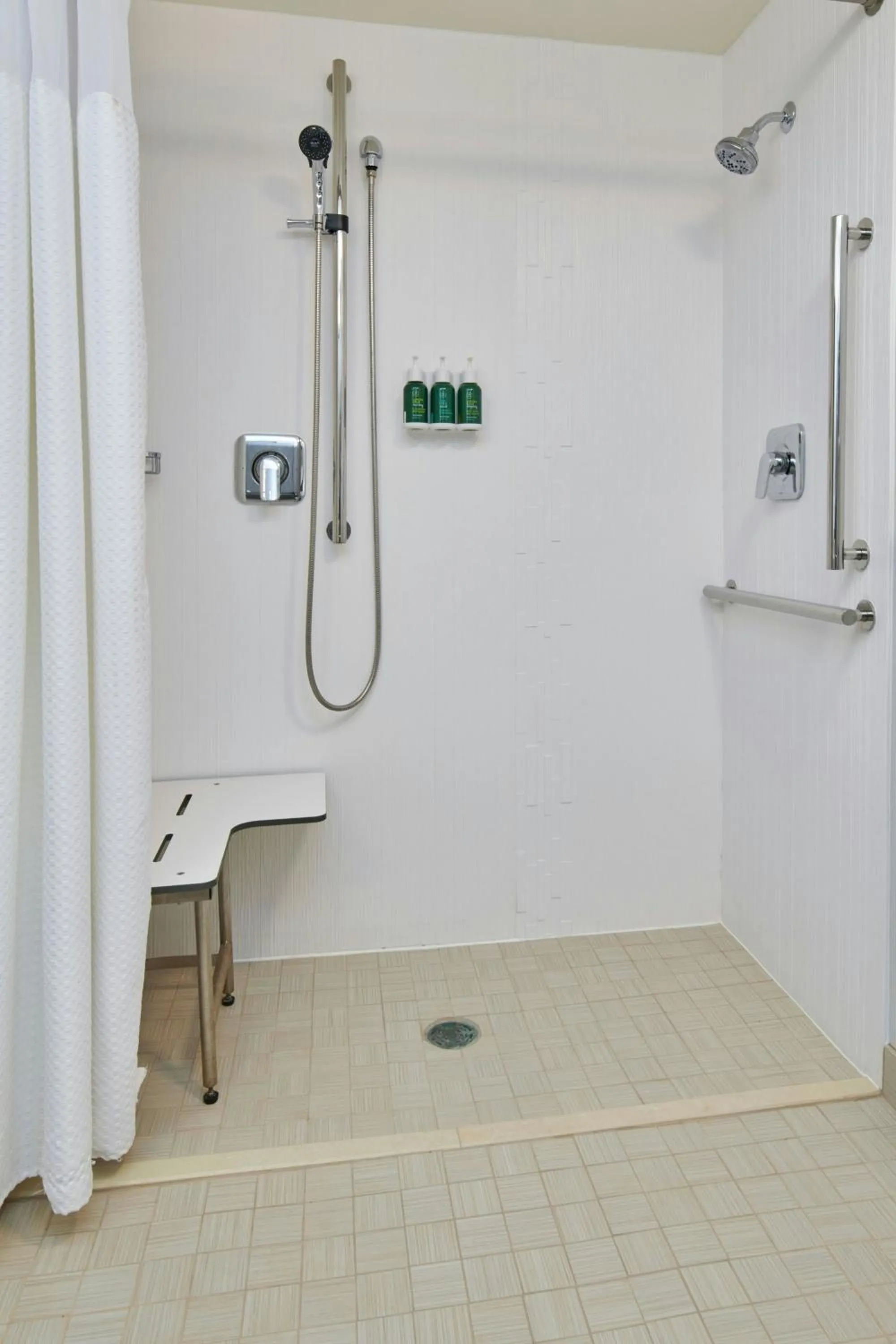 Bathroom in Courtyard by Marriott Indianapolis Castleton