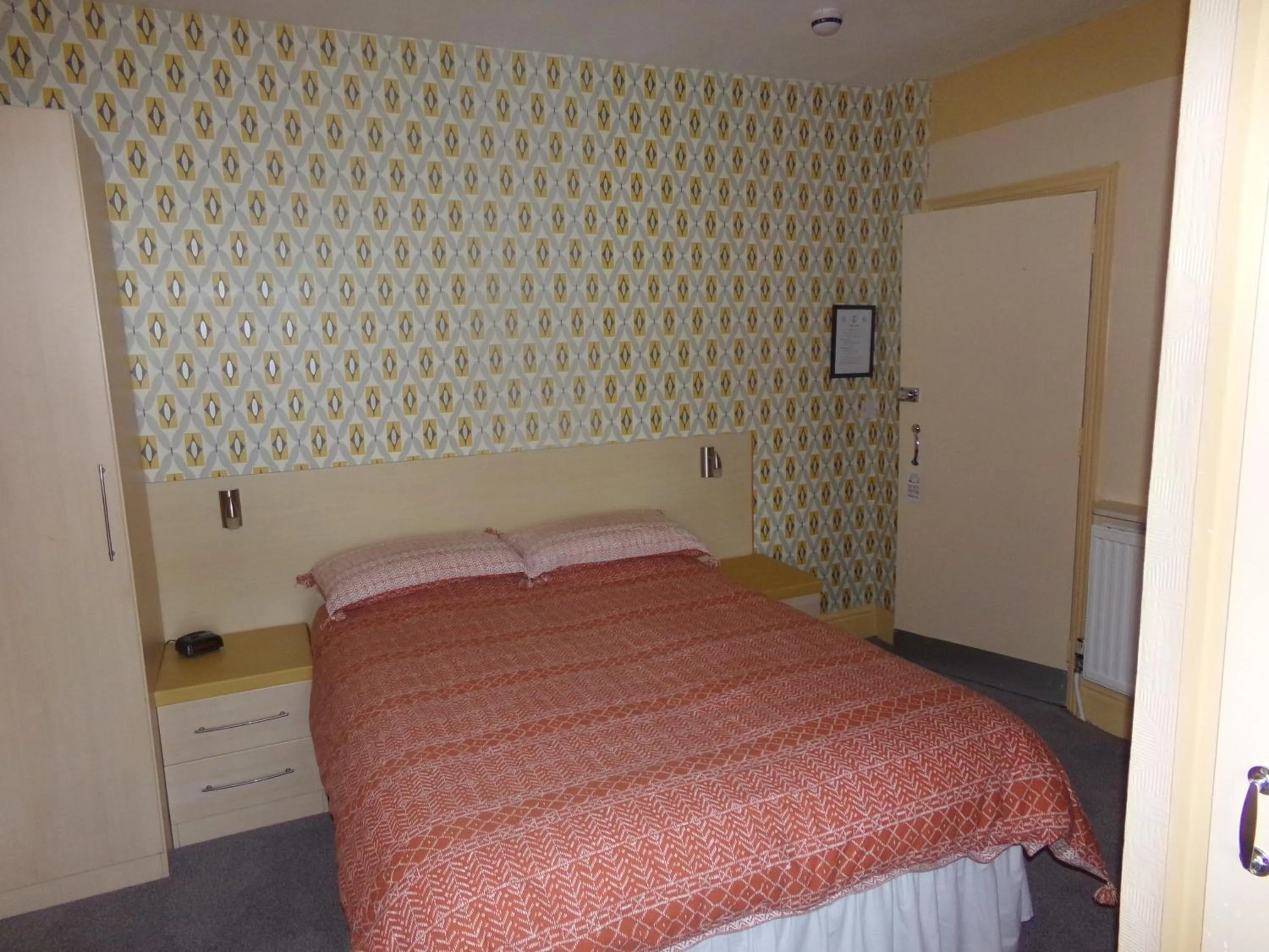 Bedroom, Bed in St Annes