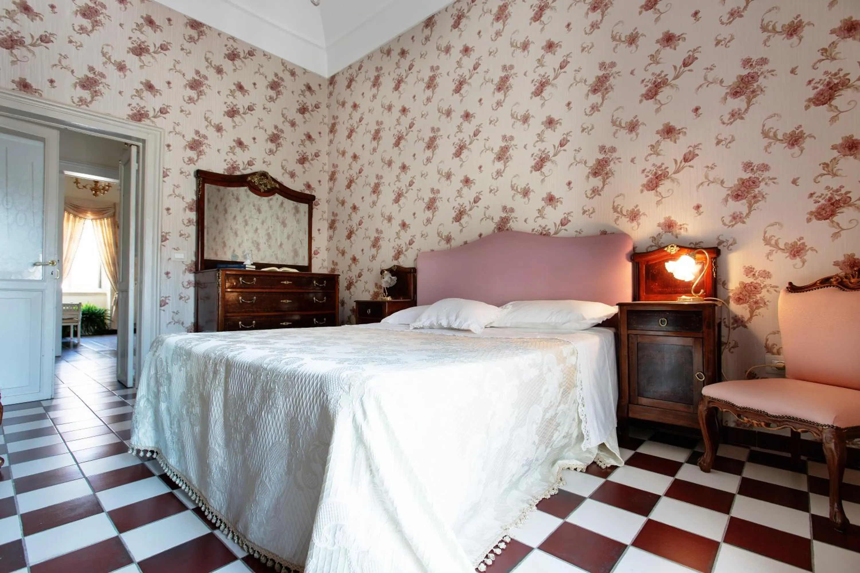 Photo of the whole room, Bed in Dimora Birullà