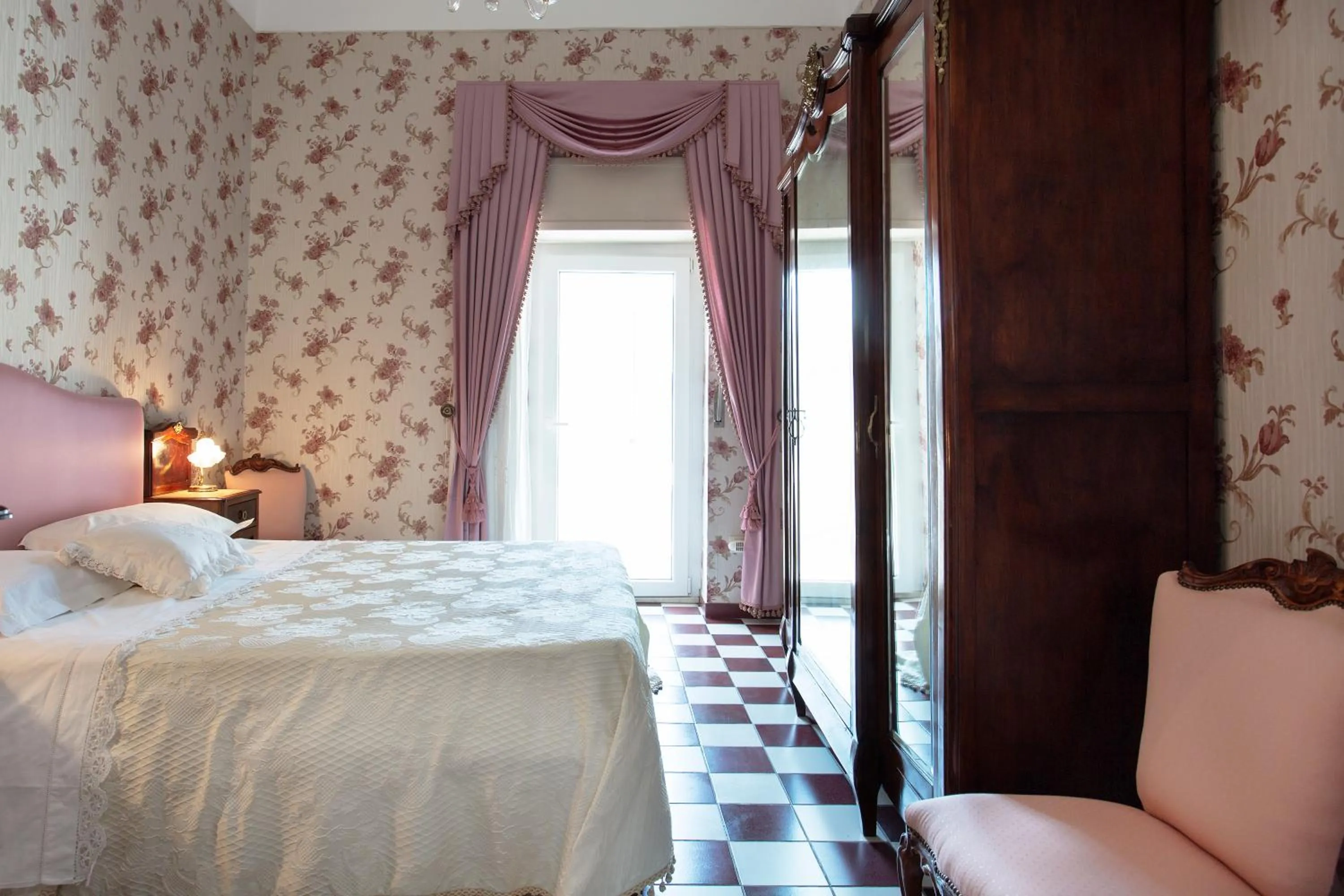 Photo of the whole room, Bed in Dimora Birullà