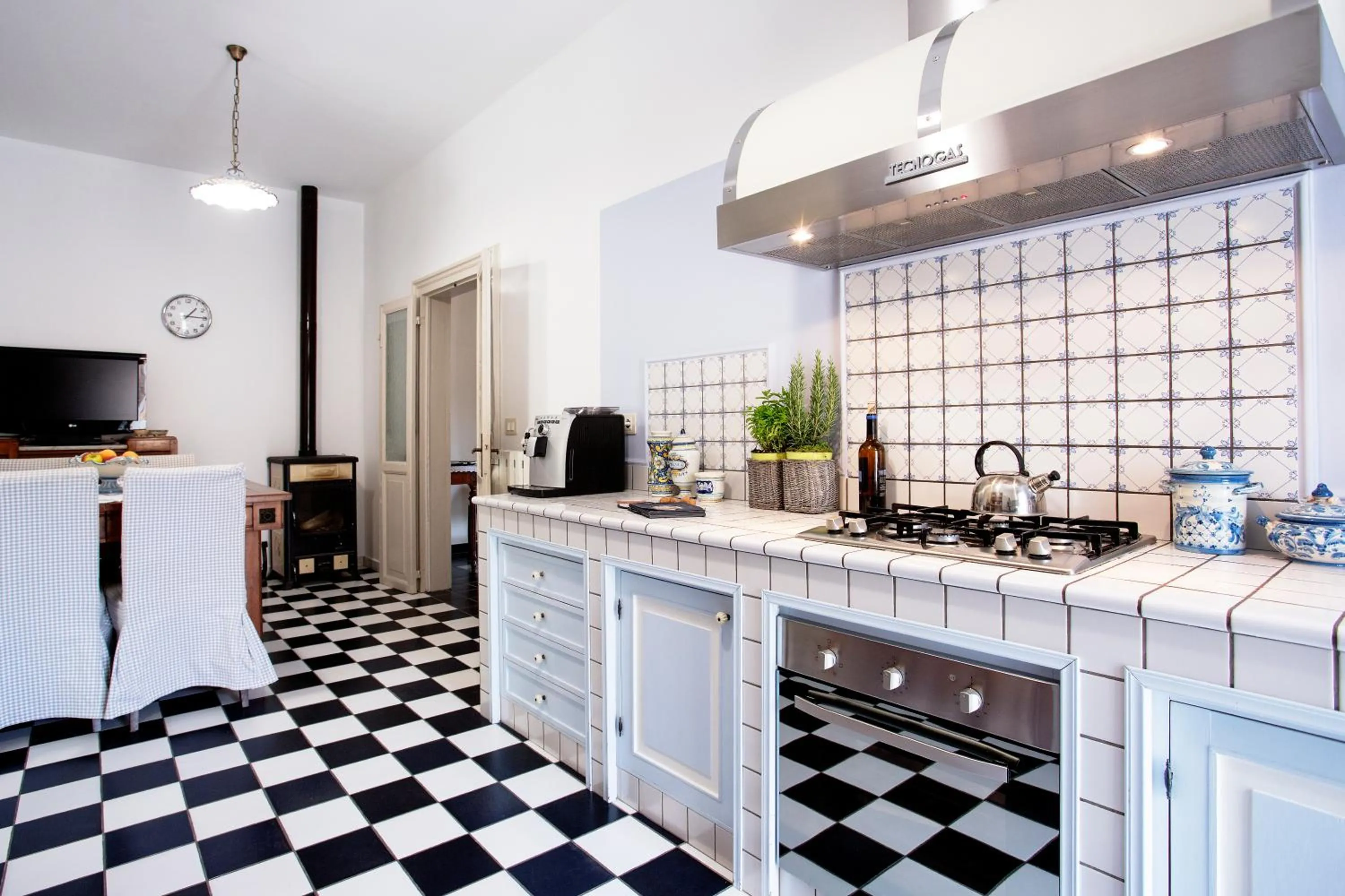 Communal kitchen in Dimora Birullà