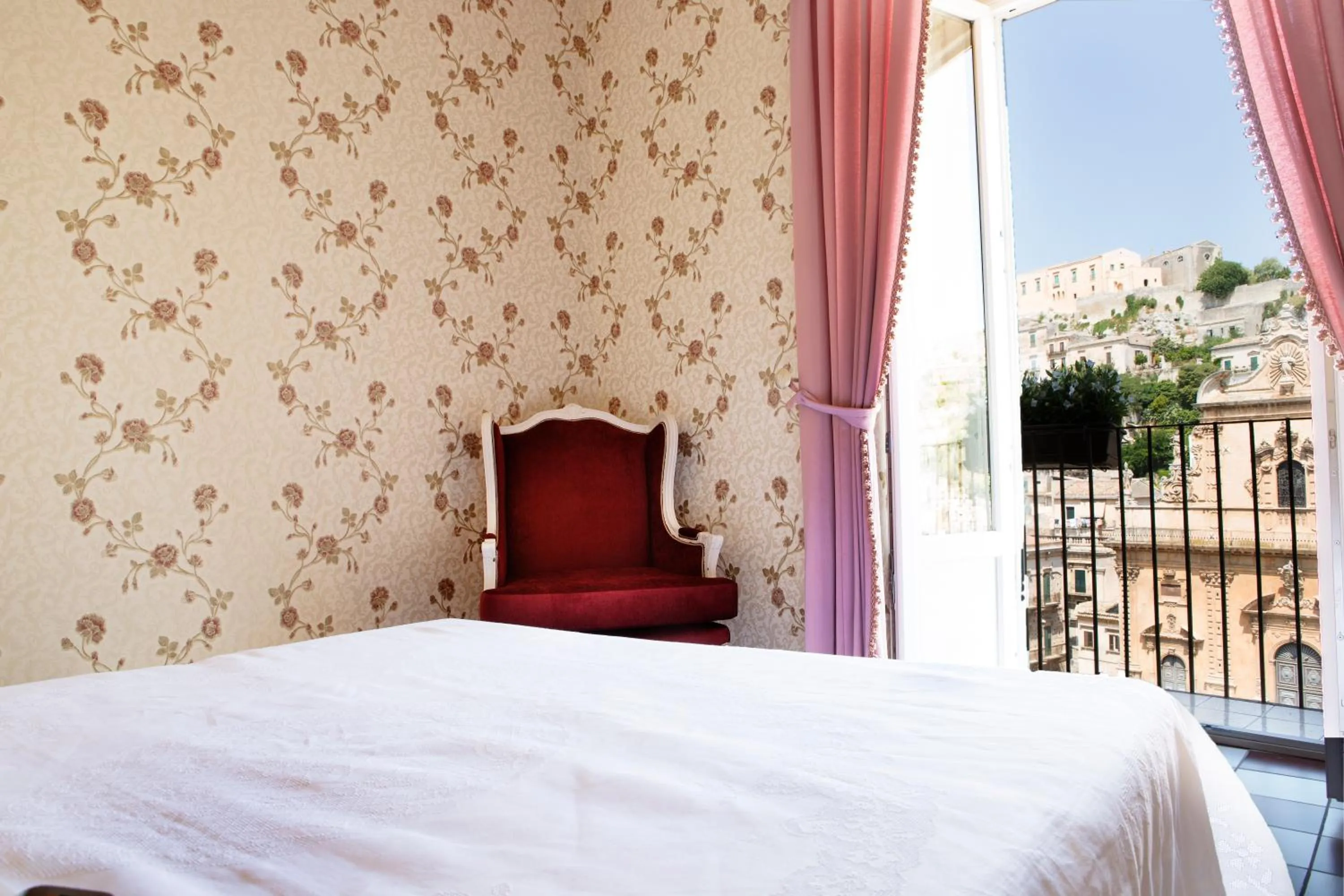 City view, Bed in Dimora Birullà