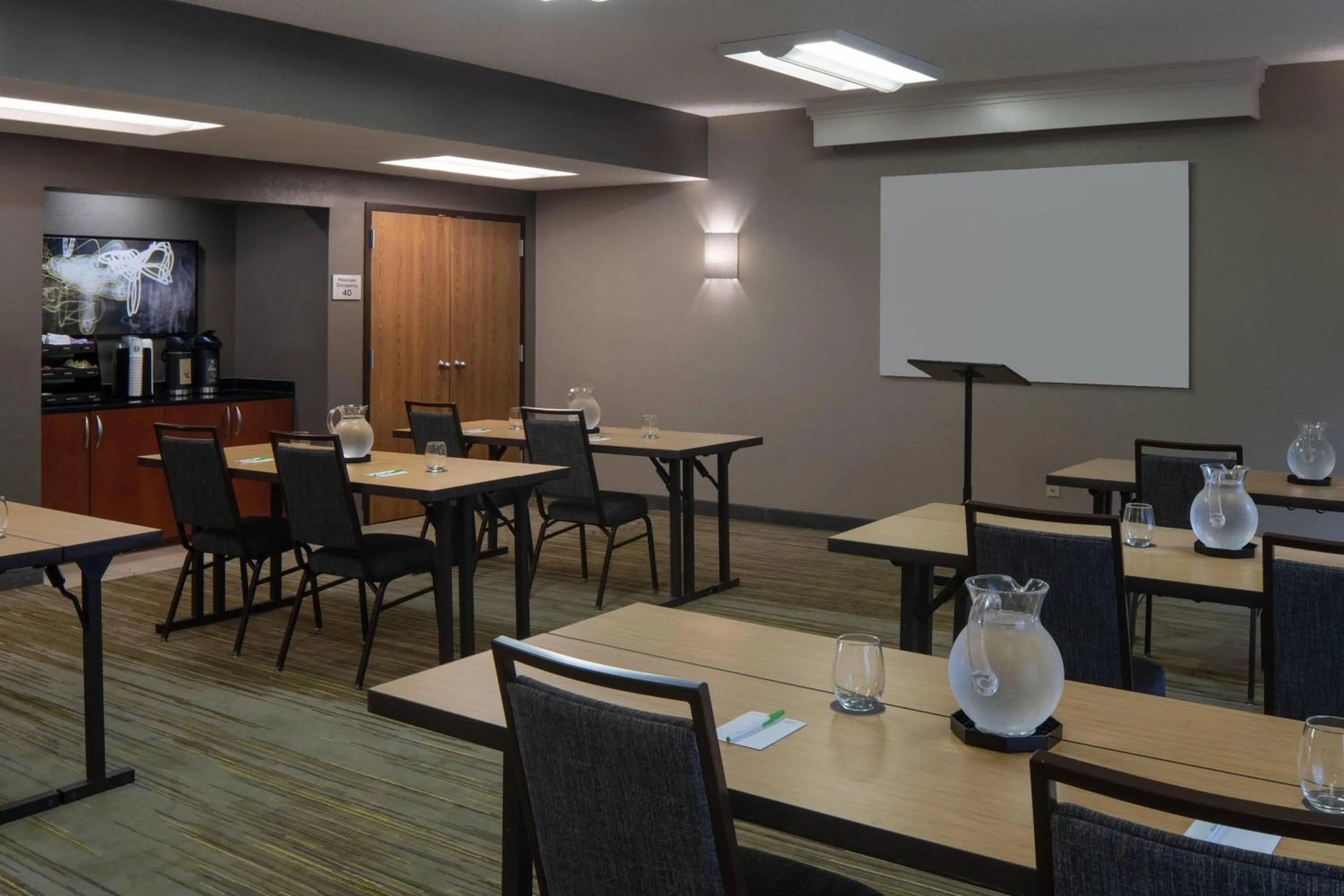 Meeting/conference room in Courtyard by Marriott Jacksonville at the Mayo Clinic Campus/Beaches
