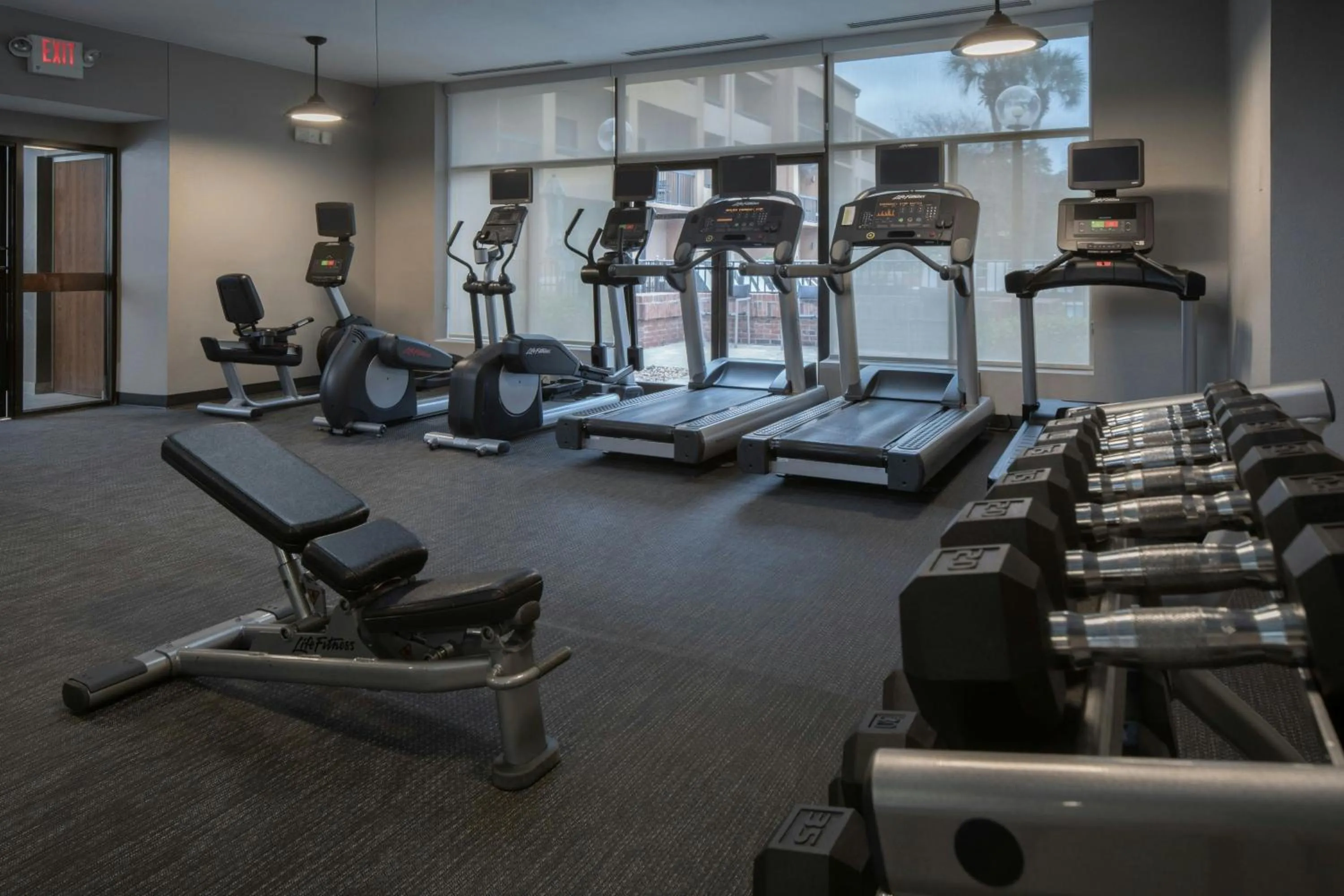 Fitness centre/facilities in Courtyard by Marriott Jacksonville at the Mayo Clinic Campus/Beaches