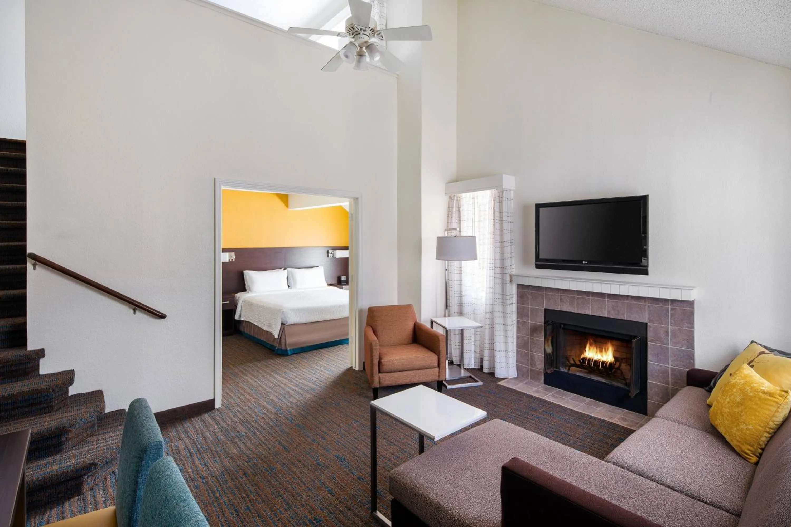 Photo of the whole room, Bed in Residence Inn San Diego La Jolla