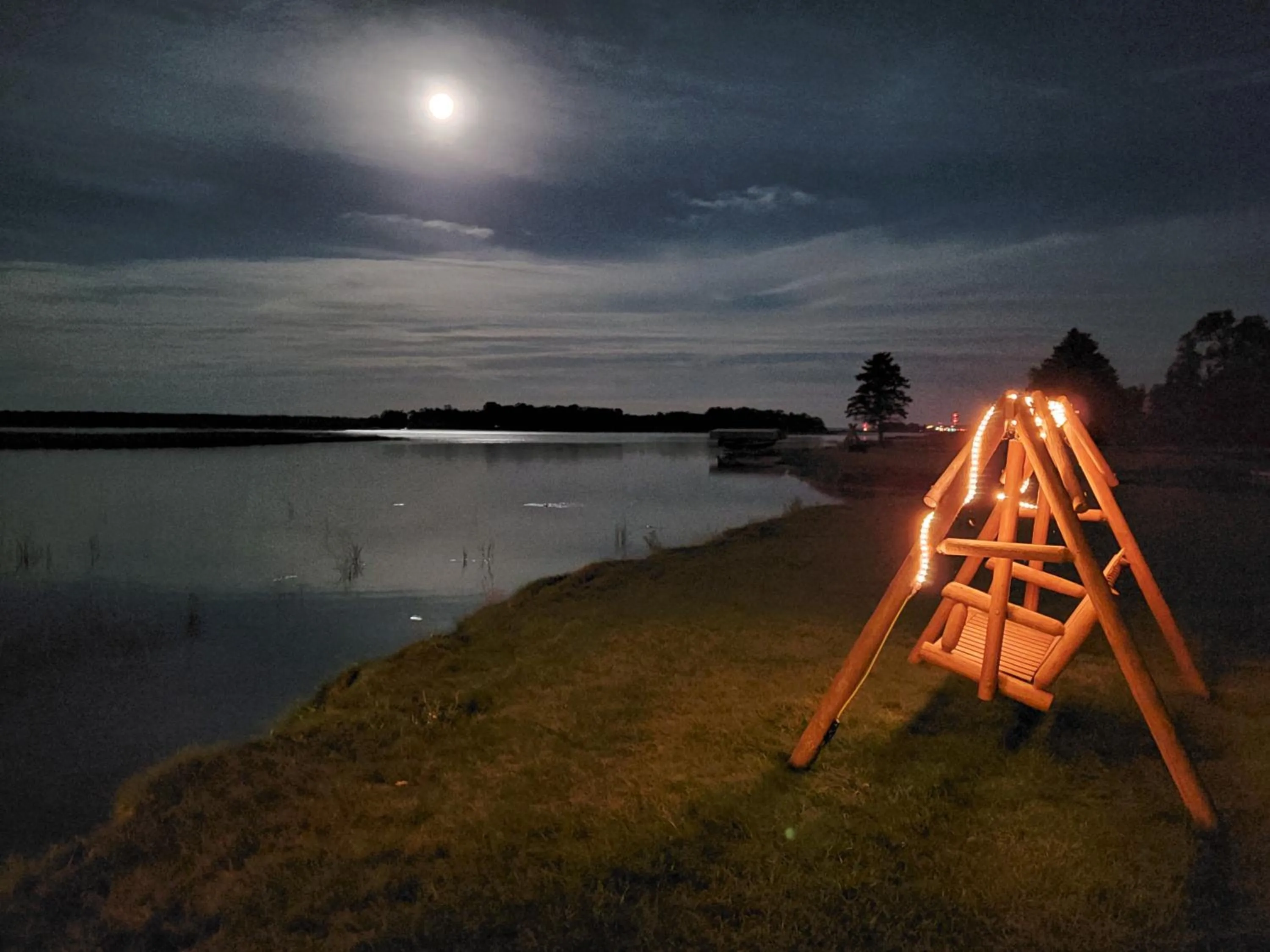 Night in Leech Lake Resort Bed & Breakfast