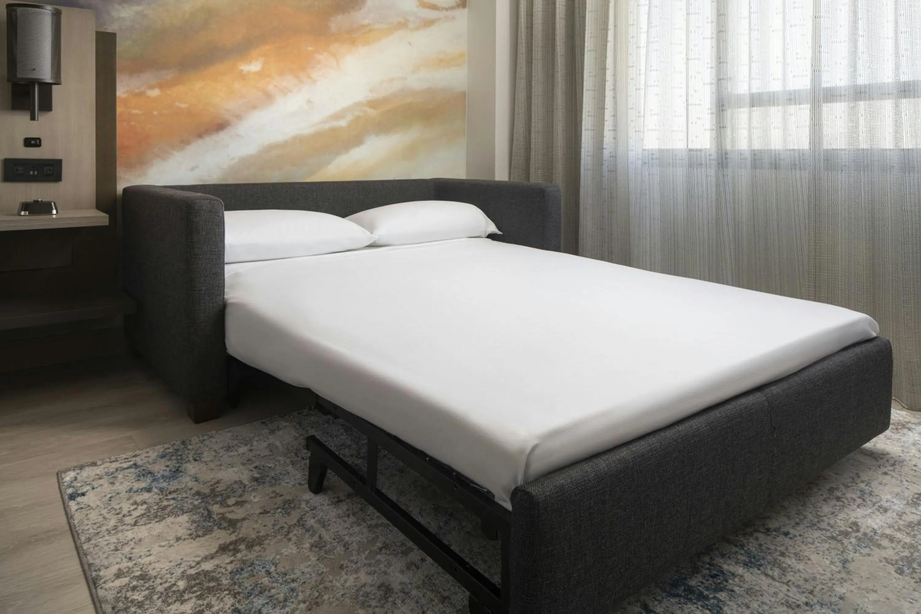 Photo of the whole room, Bed in Torrance Marriott Redondo Beach