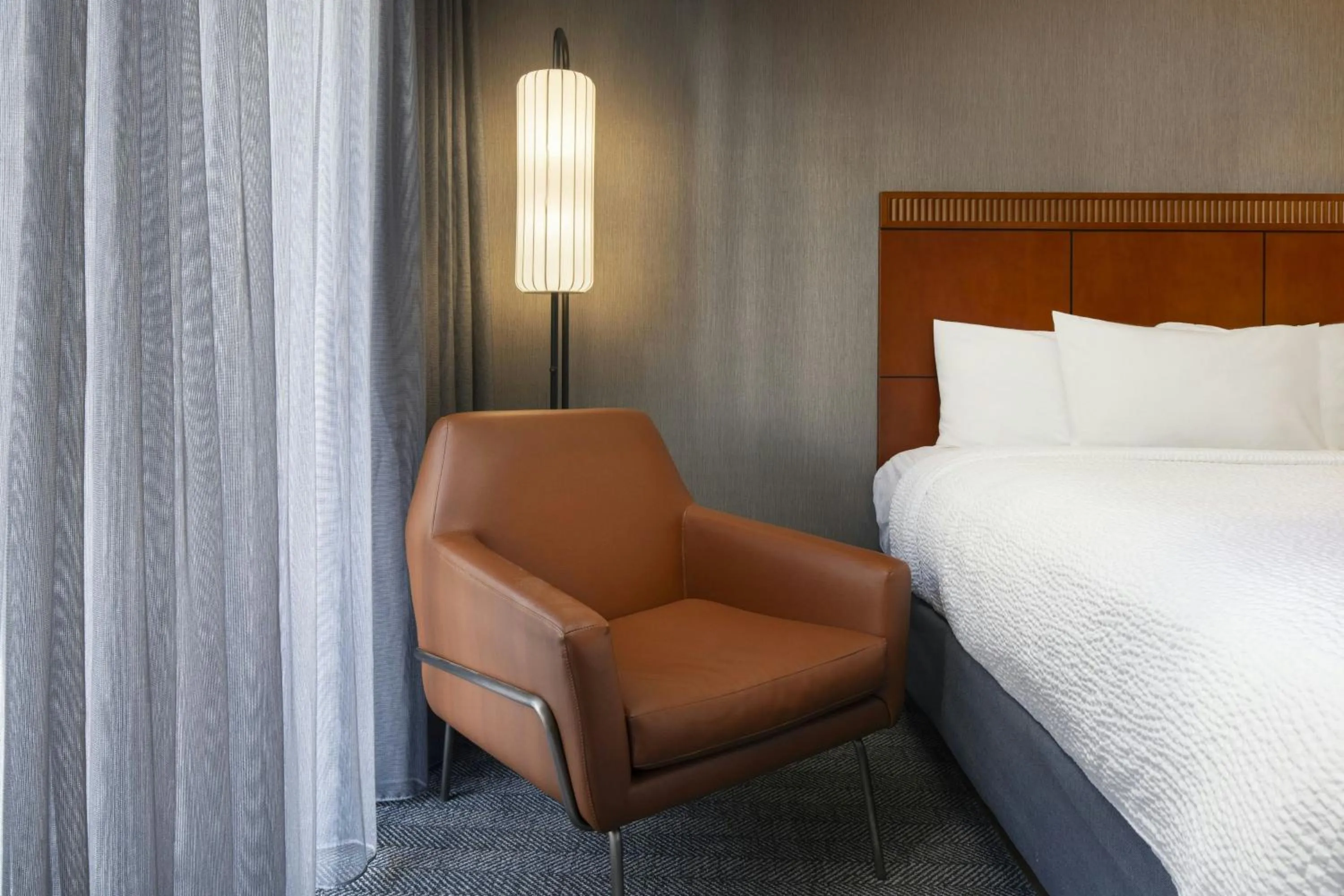 Photo of the whole room, Bed in Courtyard Los Angeles Torrance/Palos Verdes