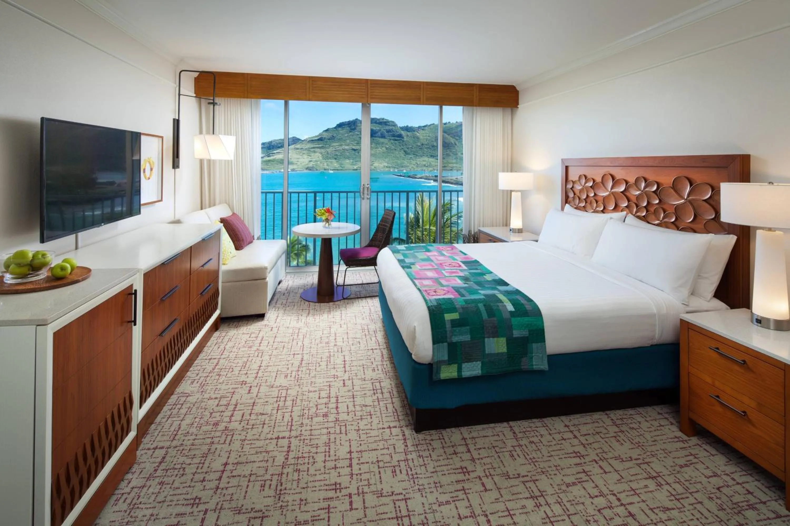 Photo of the whole room, Bed in Marriott's Kaua'i Beach Club