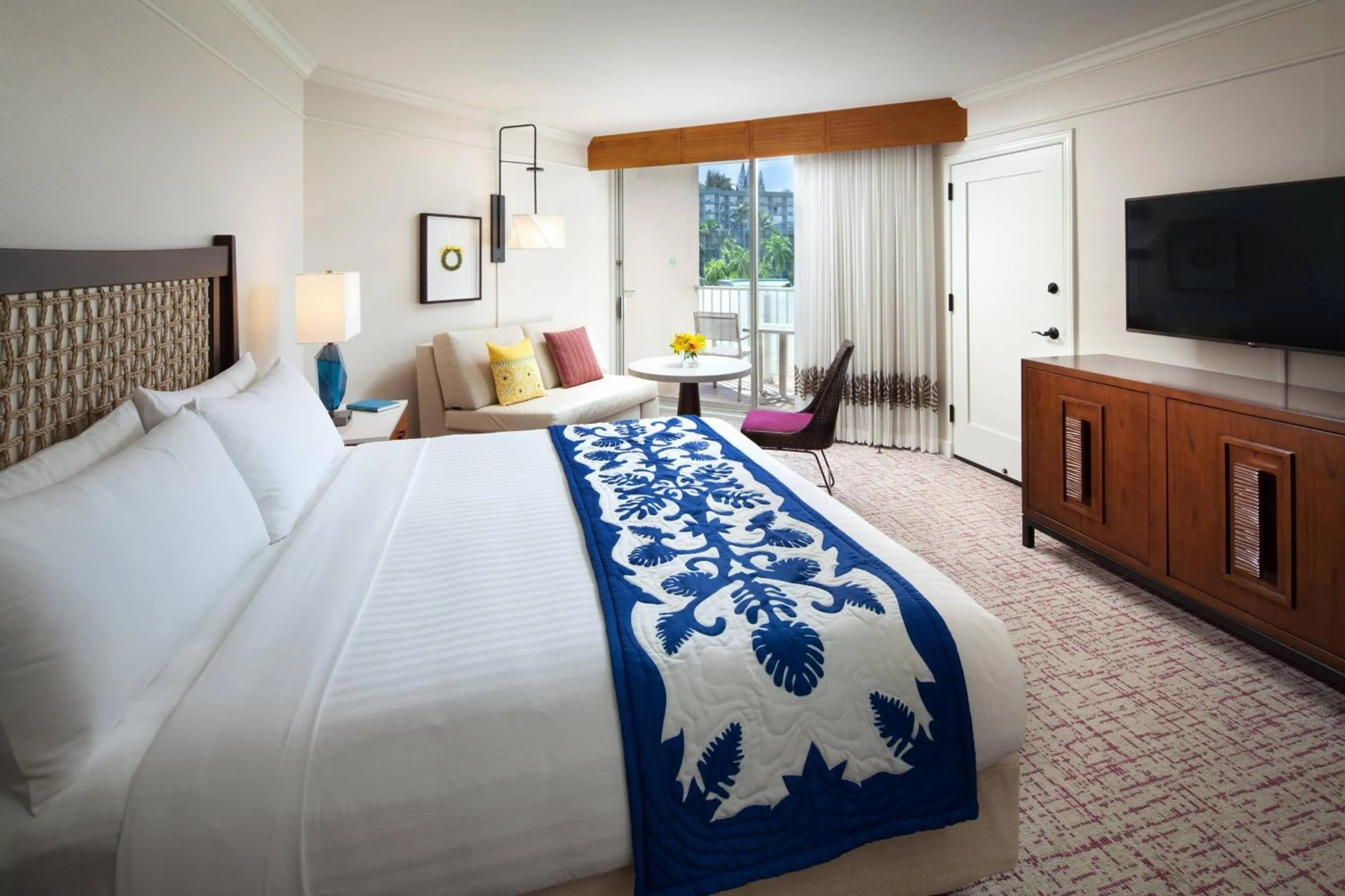 Photo of the whole room, Bed in Marriott's Kaua'i Beach Club