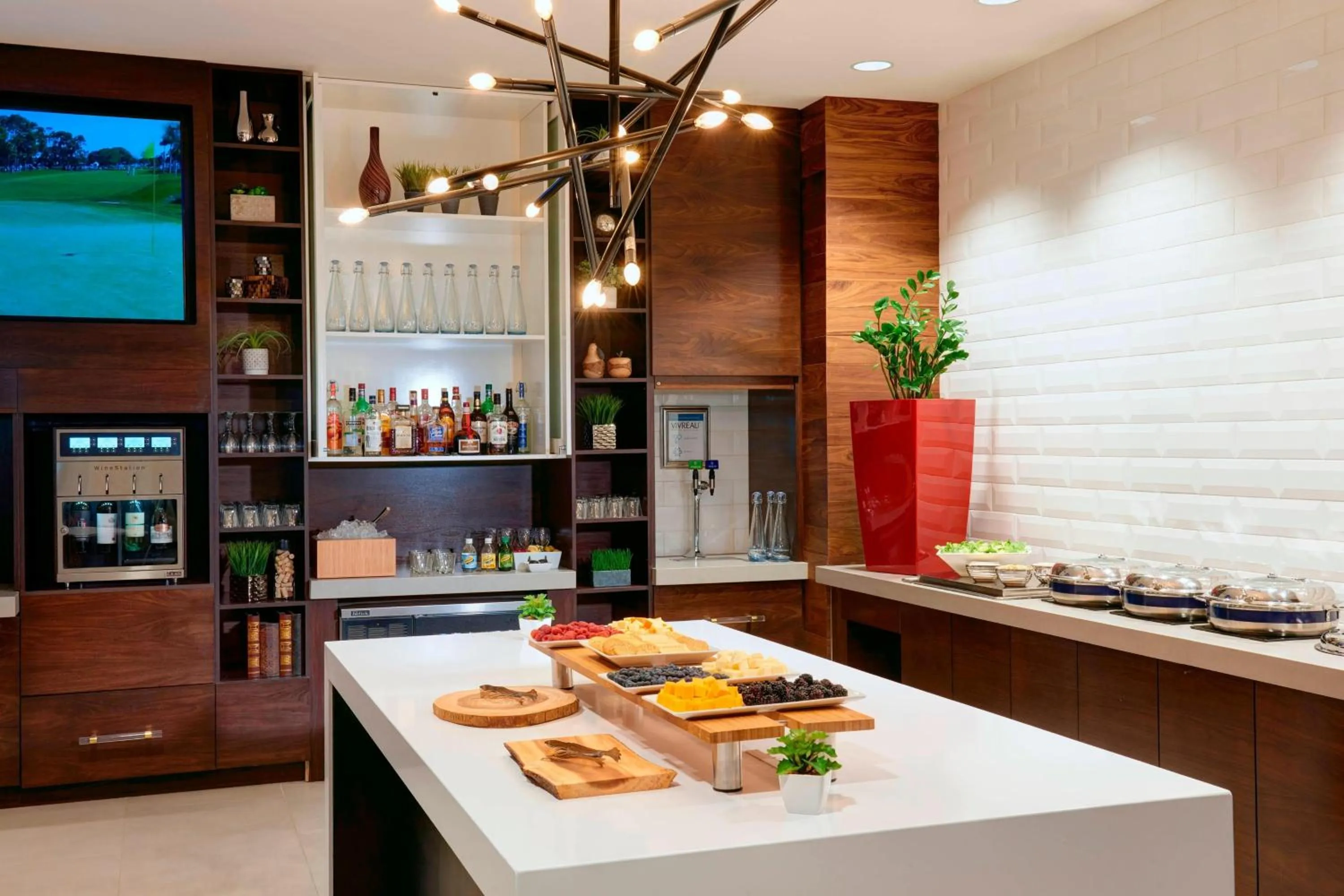 Lounge or bar in Kansas City Airport Marriott