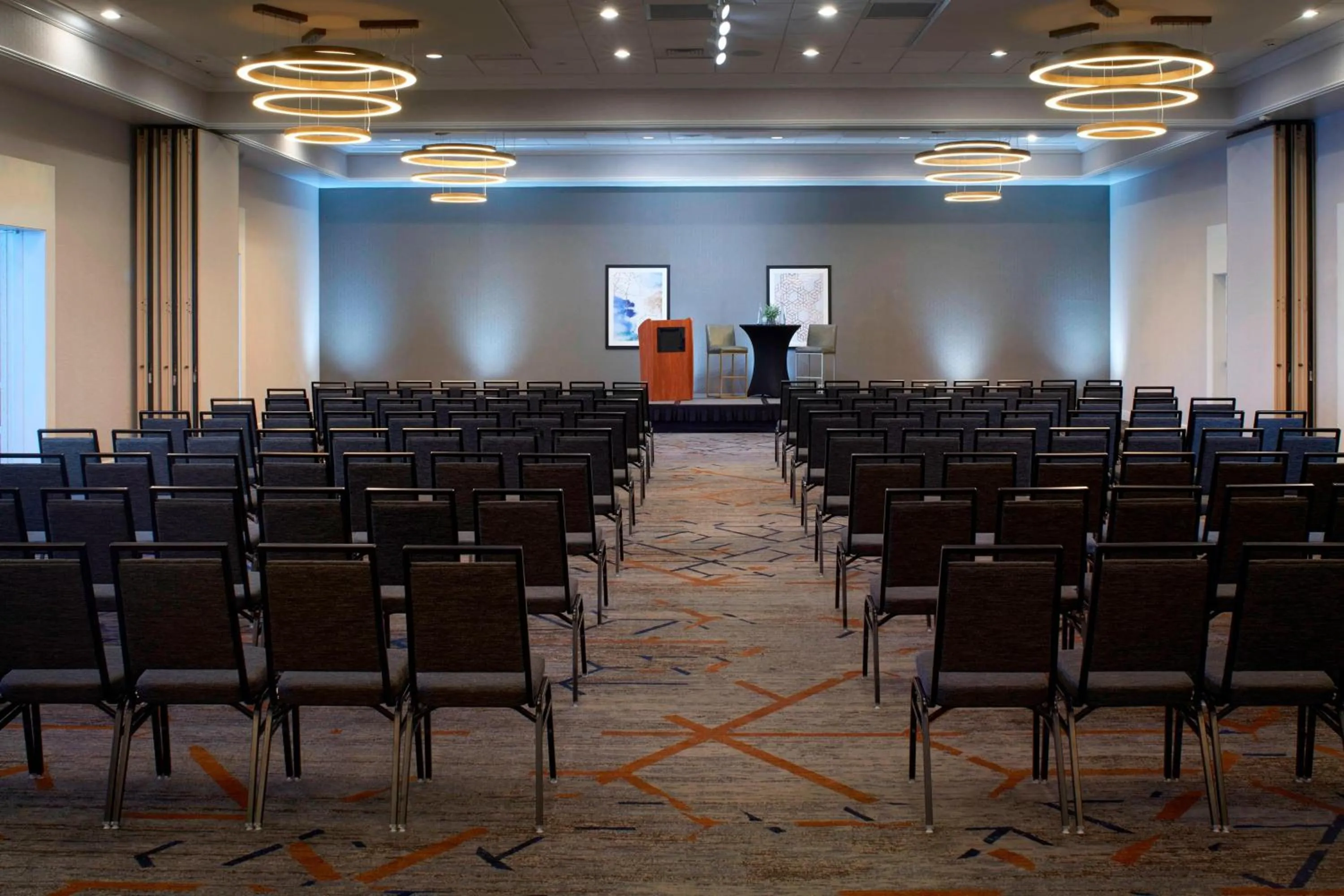 Meeting/conference room in Kansas City Airport Marriott