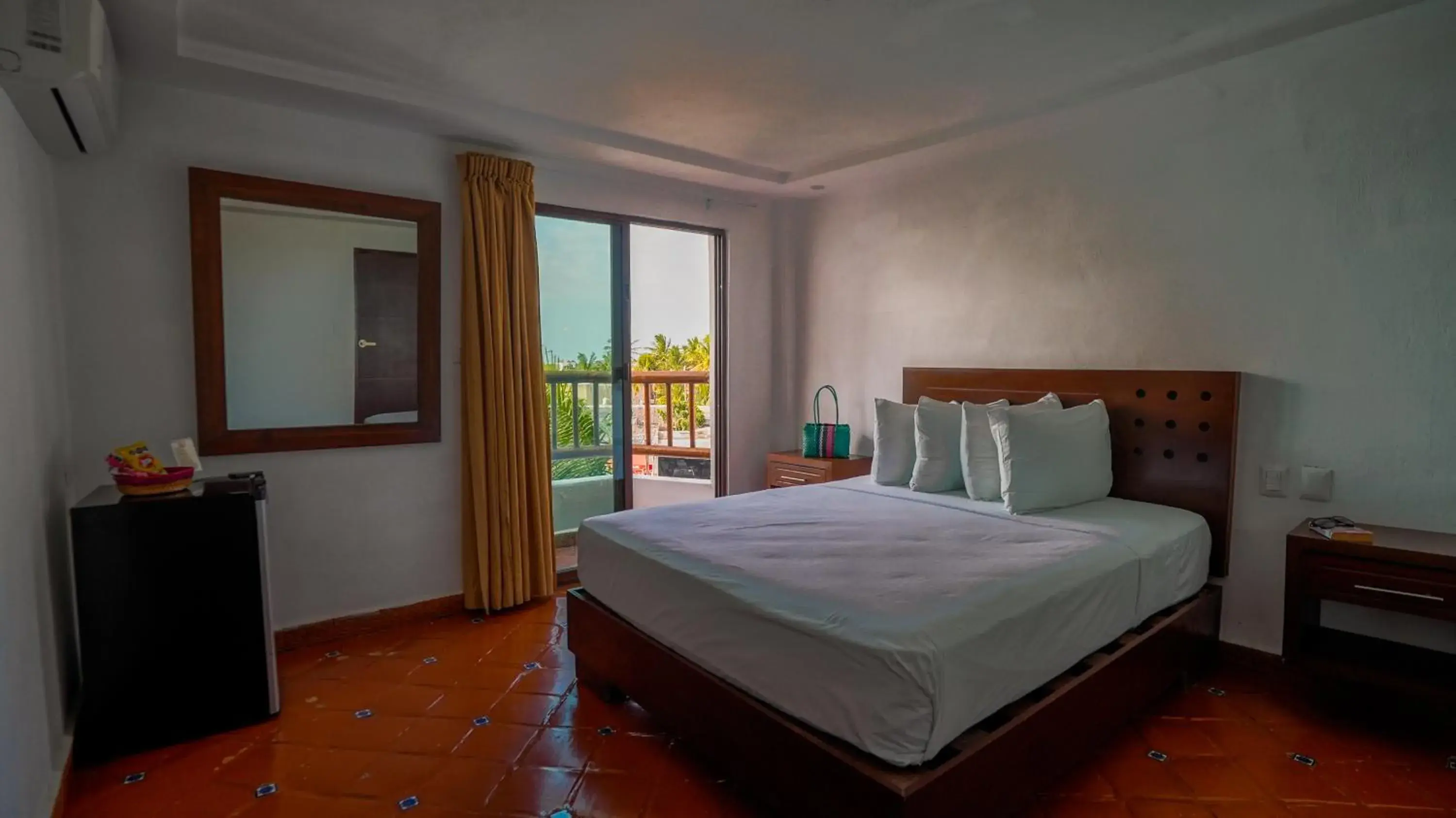 Double Room with Sea View in Hotel Rio Lagartos Double Room with Sea View in Hotel Rio Lagartos