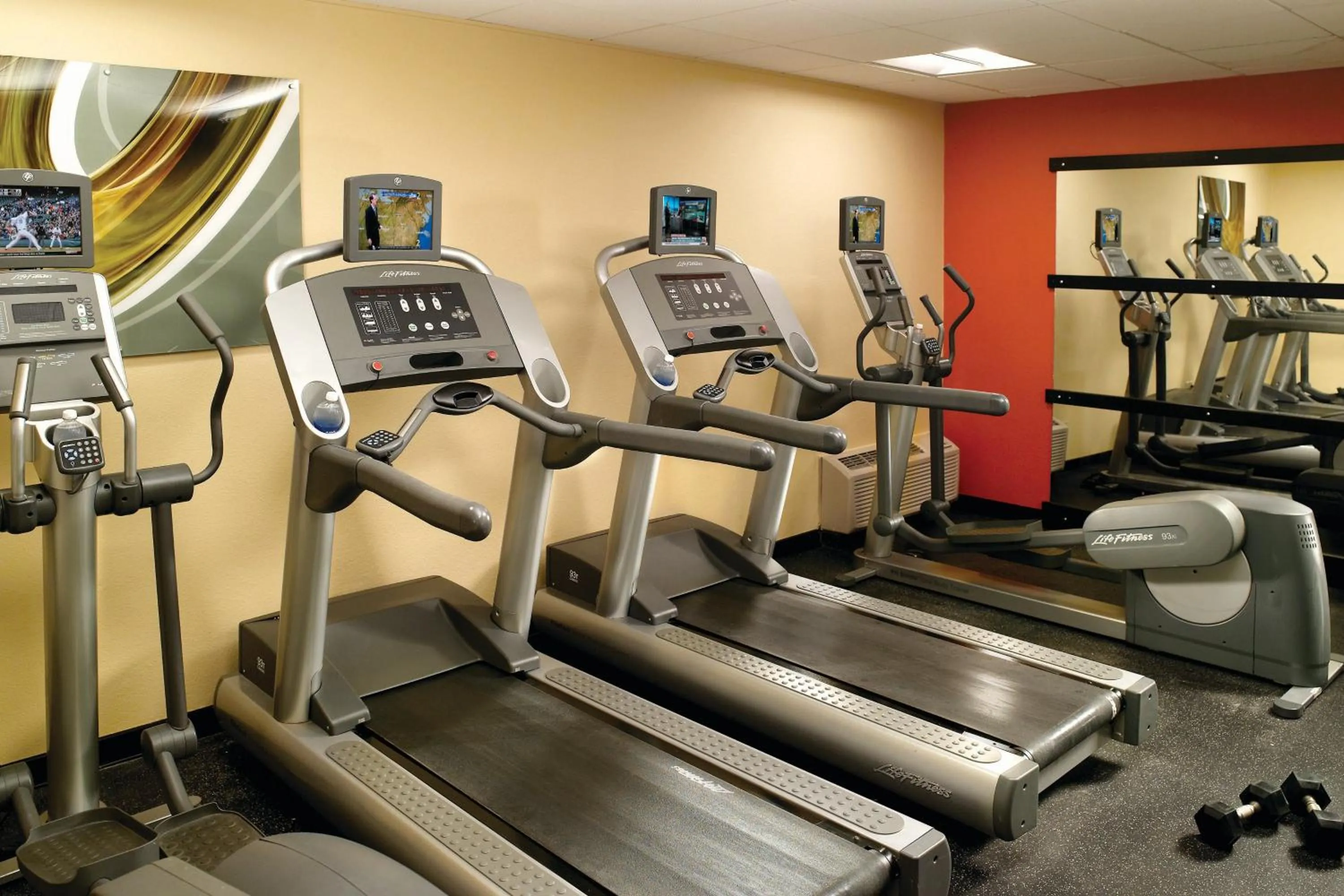 Fitness centre/facilities in Courtyard by Marriott Macon