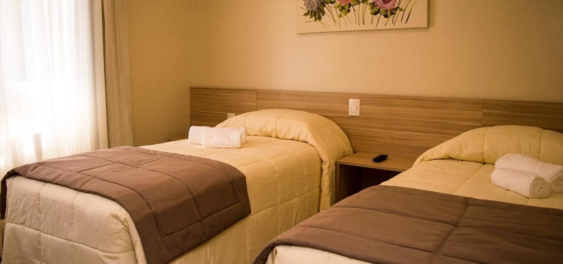 Bed in Sky Serra Hotel