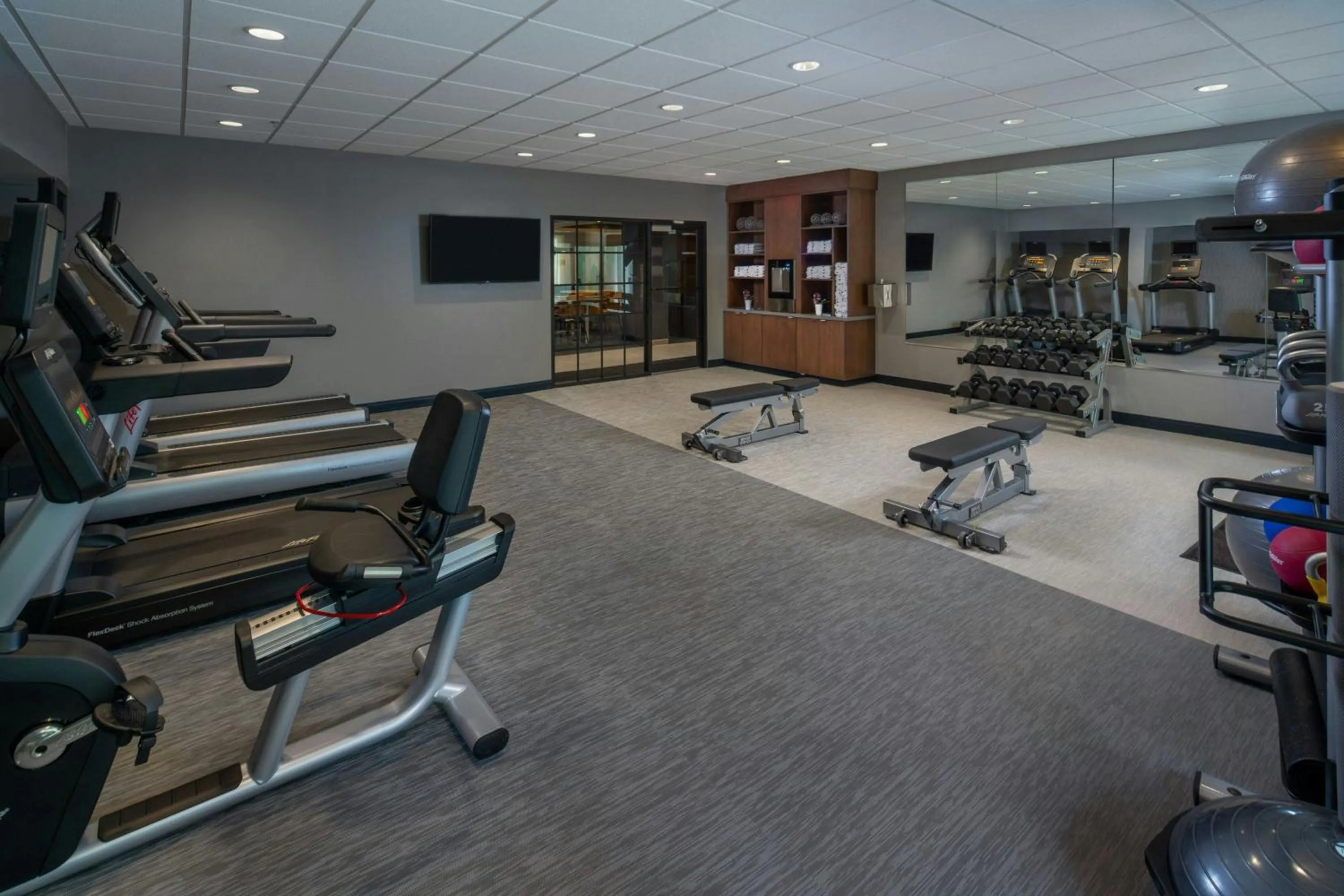 Fitness centre/facilities in Courtyard by Marriott Covington / Mandeville