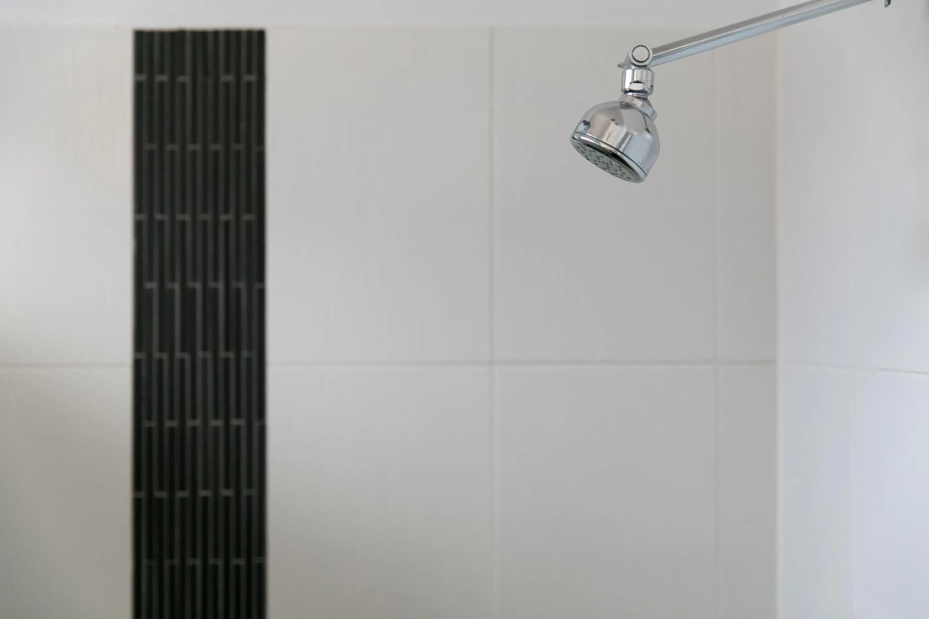 Bathroom in Cessnock Motel