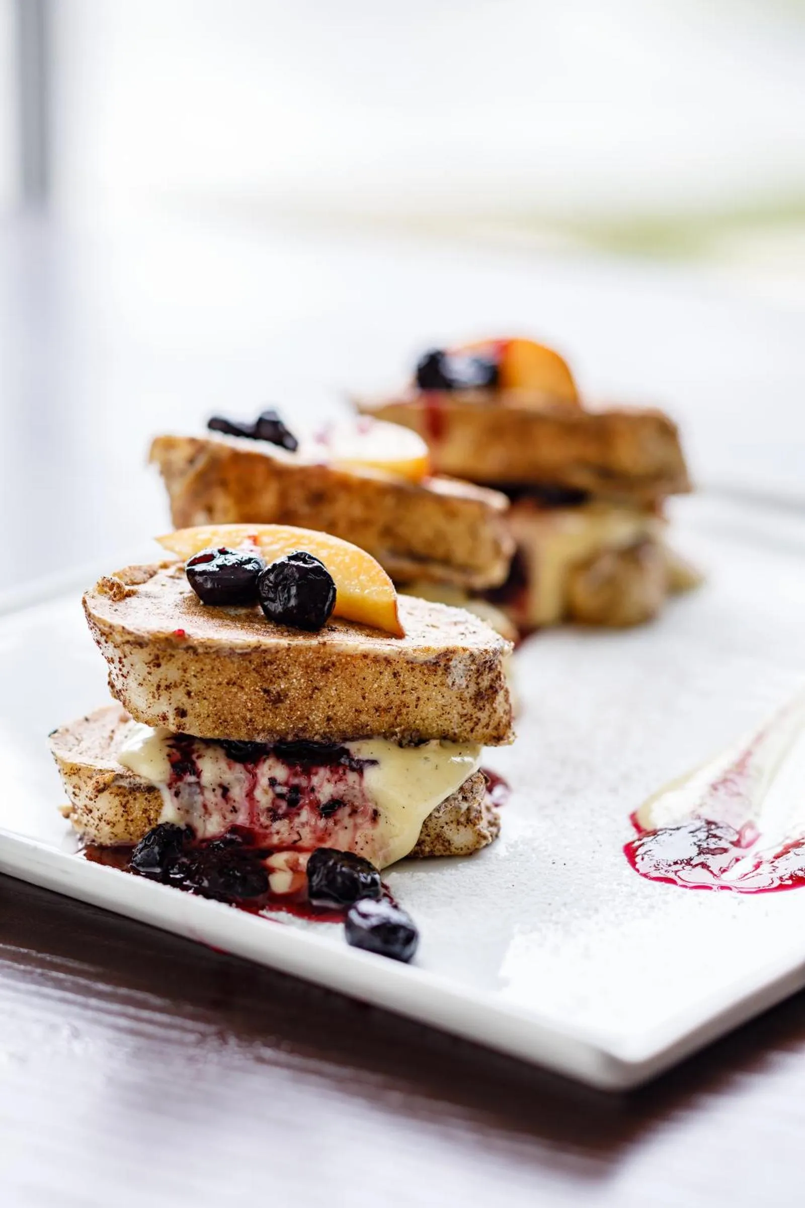 American breakfast in Hotel Madison & Shenandoah Conference Ctr.