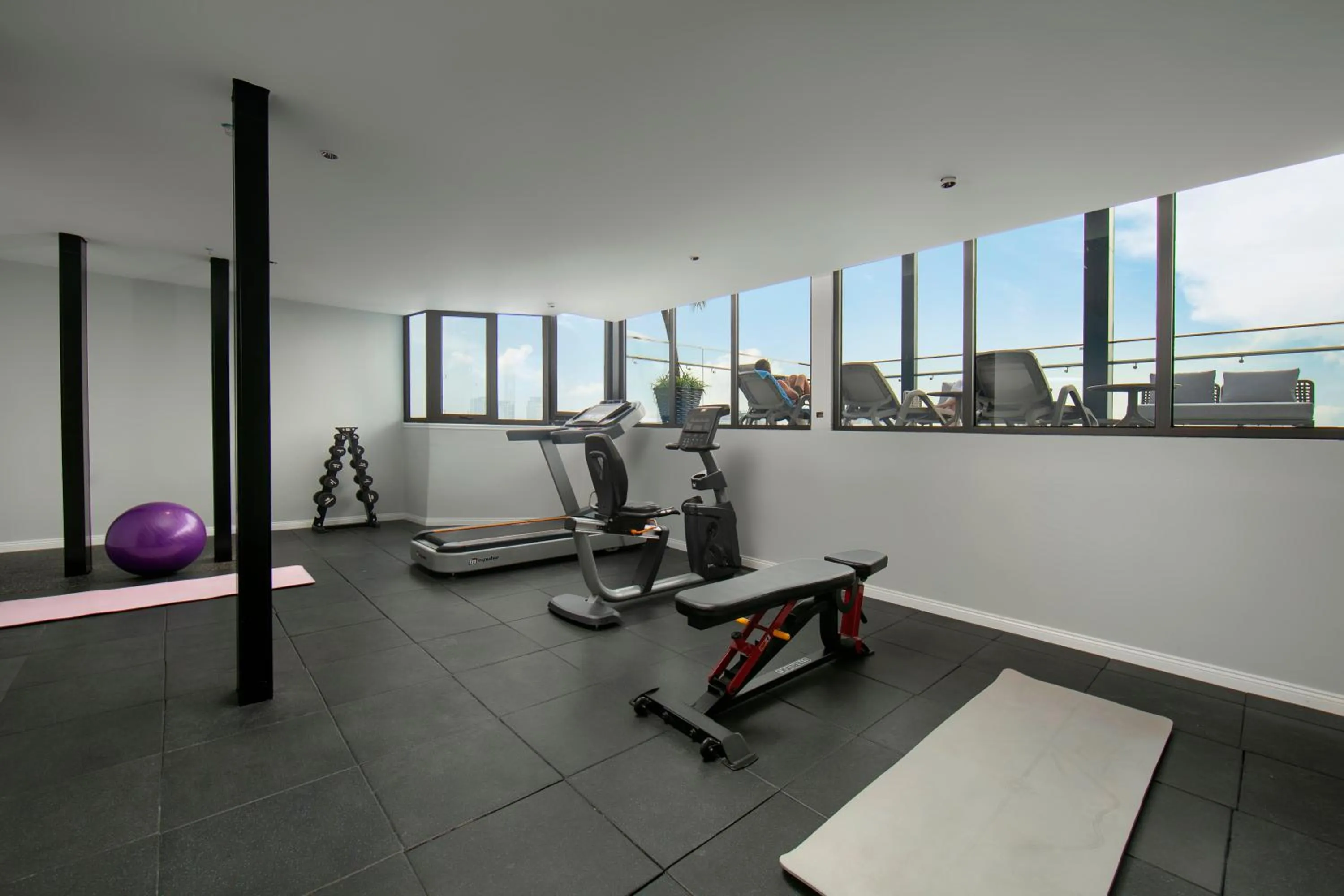 Fitness centre/facilities in MAY DE VILLE Lakeside Hotel
