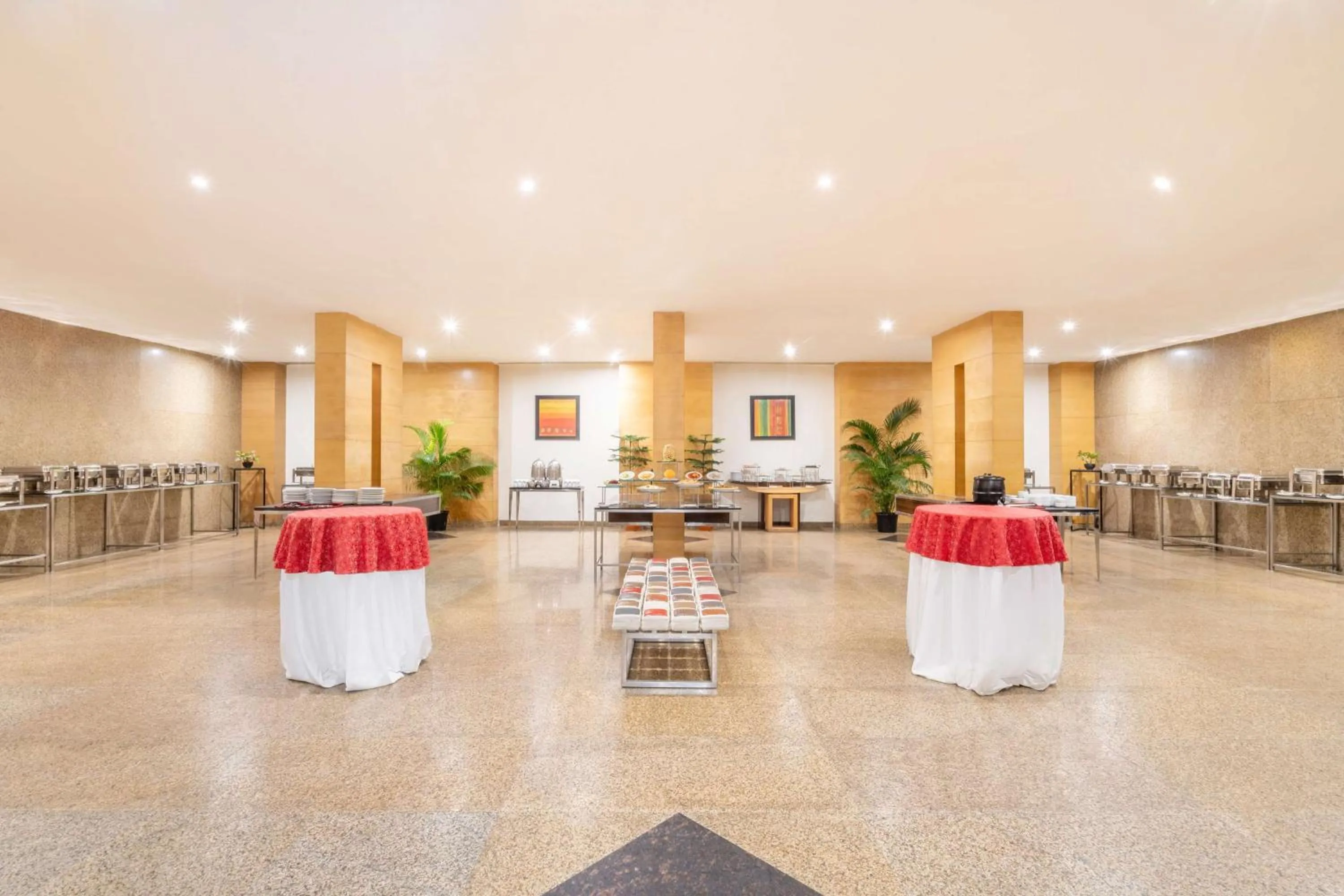 Banquet/Function facilities in Park Plaza Chennai OMR