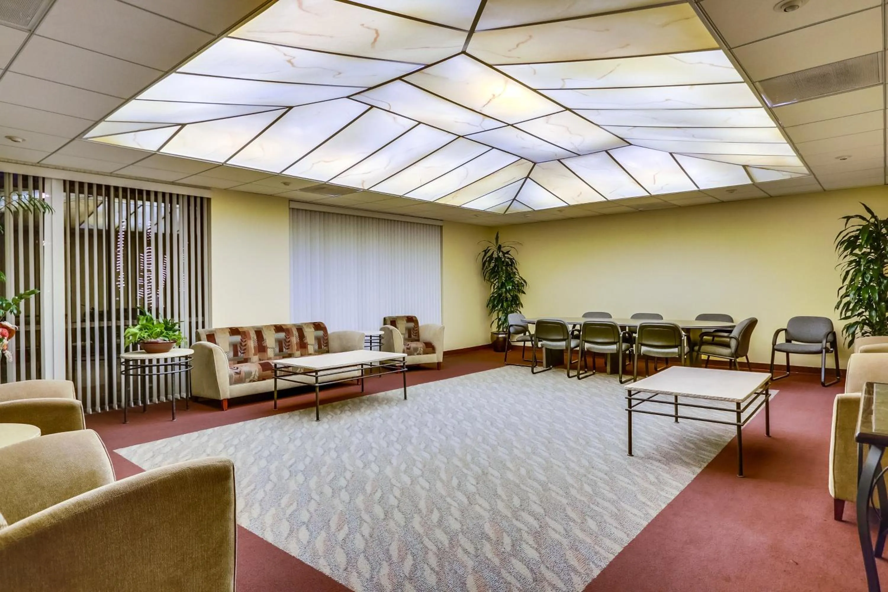 Lobby or reception in Capri by the Sea by All Seasons Resort Lodging