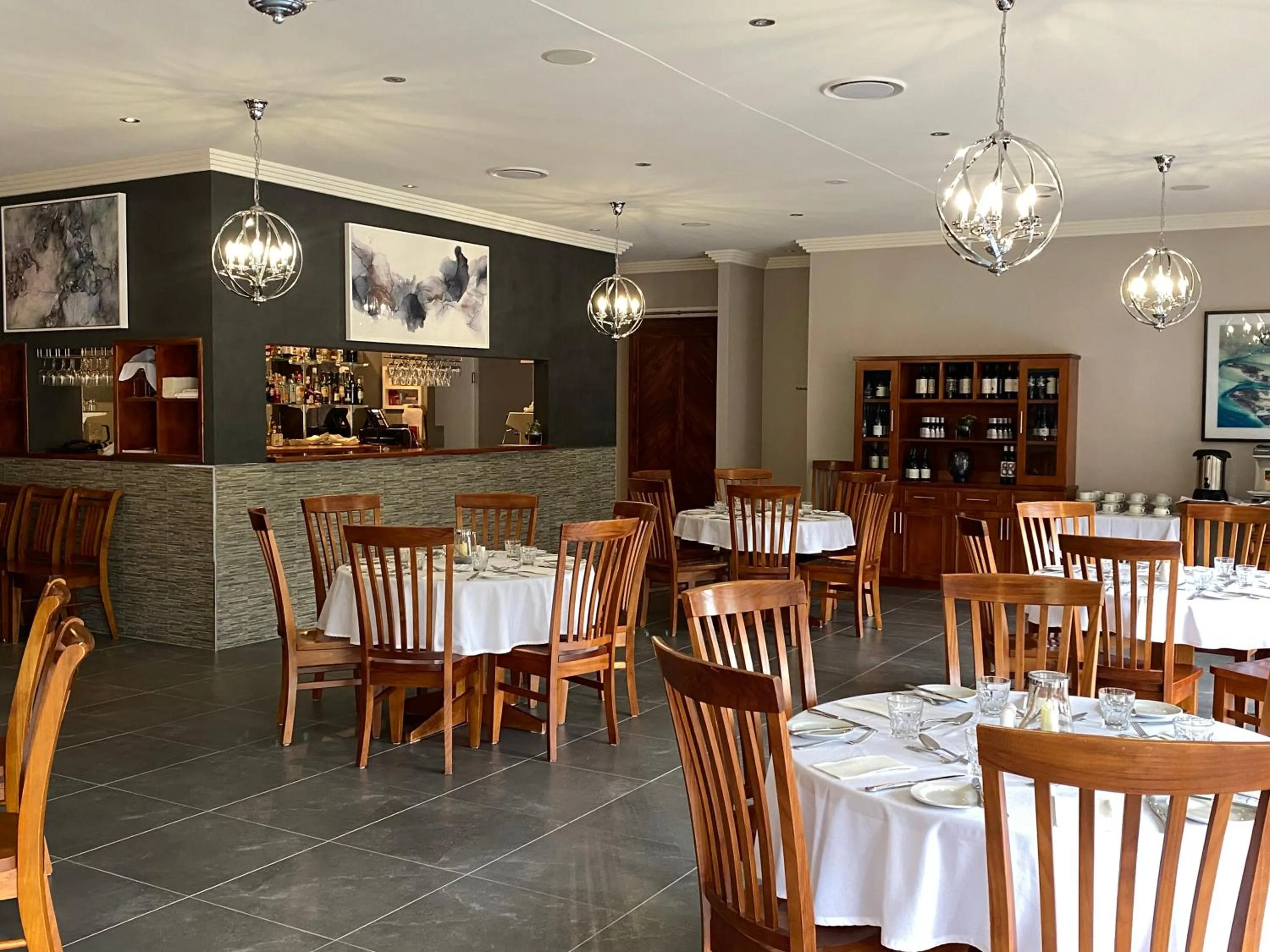 Restaurant/places to eat in Sunseeker Motor Inn