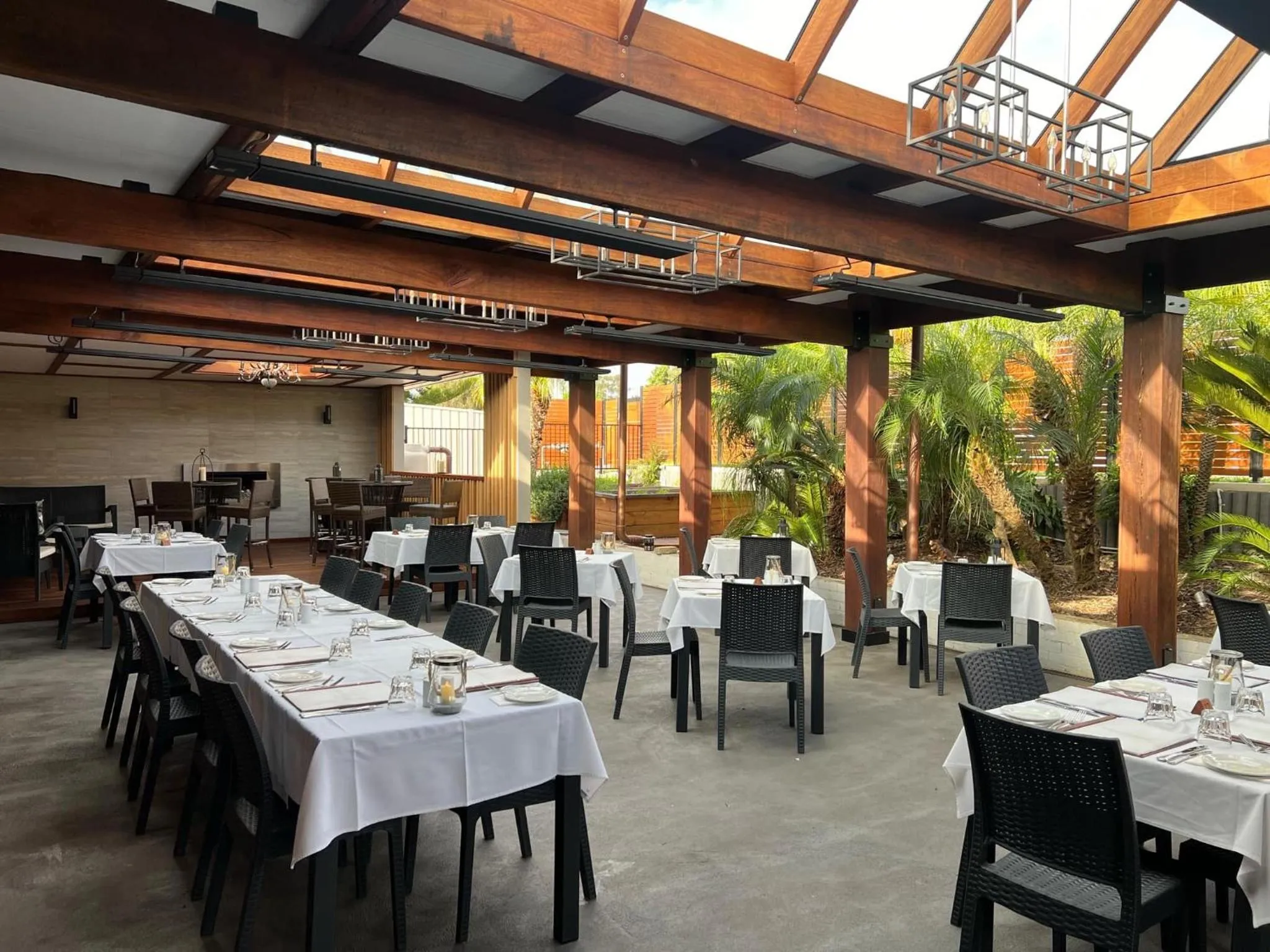 Restaurant/places to eat in Sunseeker Motor Inn