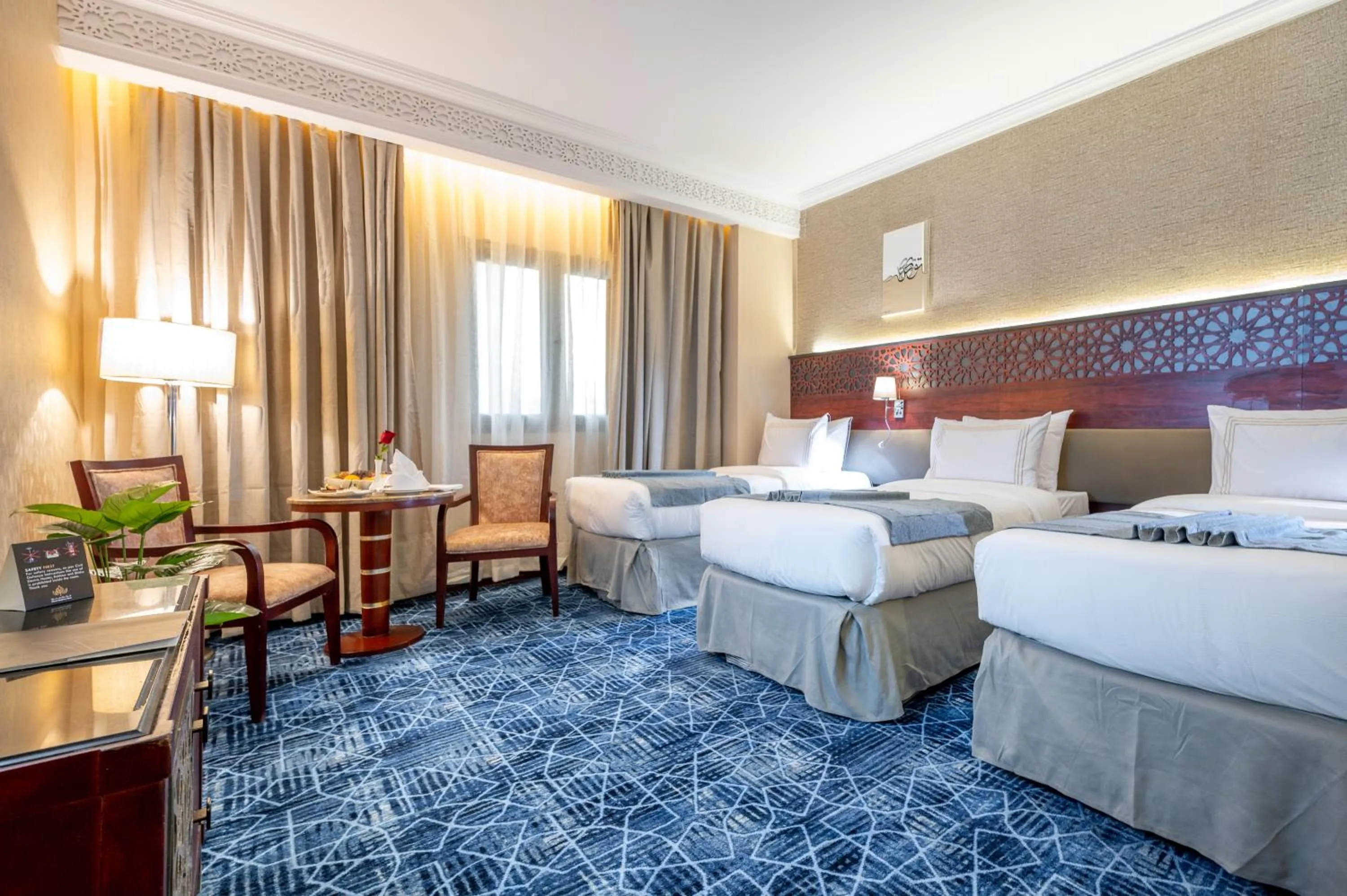 Photo of the whole room, Bed in Shaza Regency Plaza Al Madinah