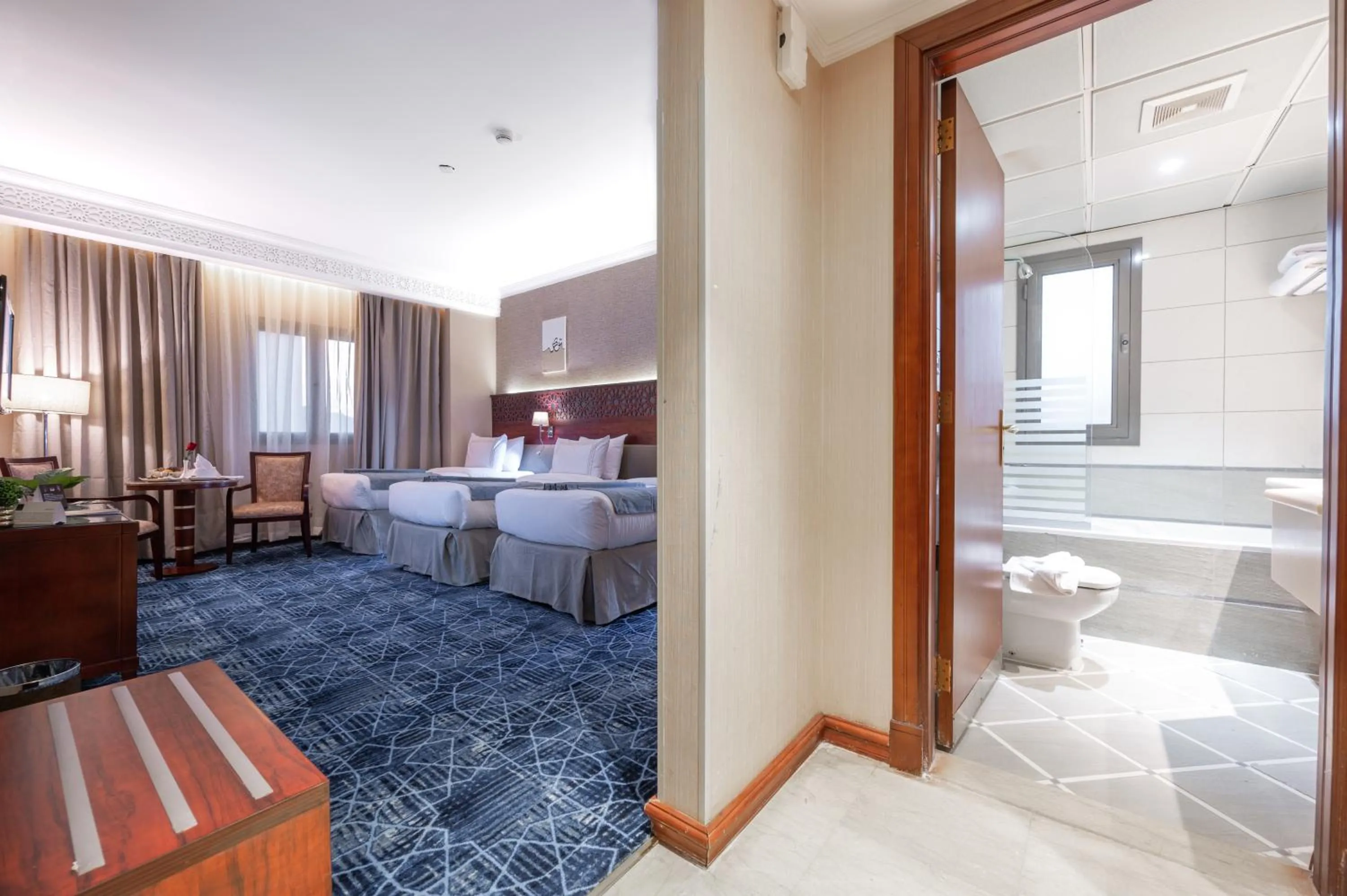 Photo of the whole room, Bed in Shaza Regency Plaza Al Madinah