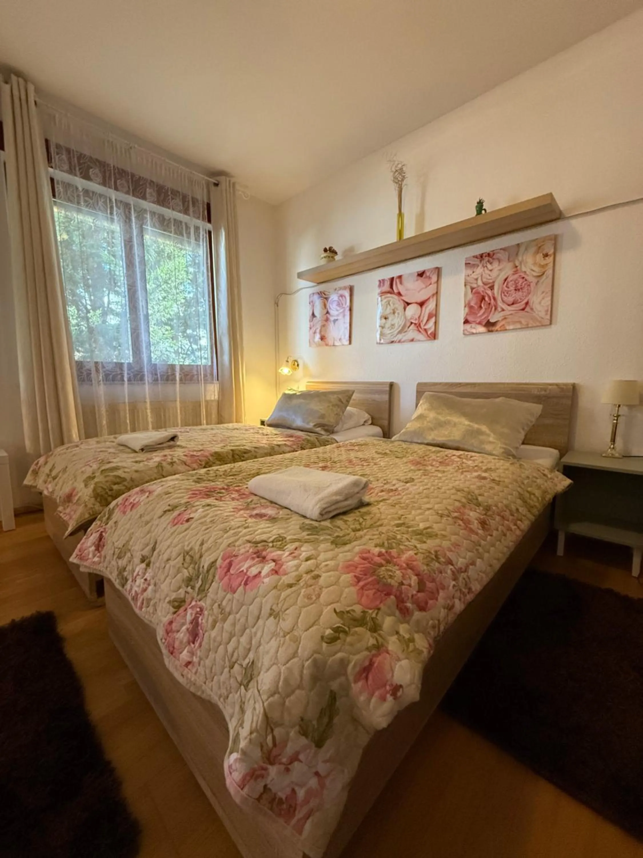 Bed in Le Rose Suites & Park Hotel