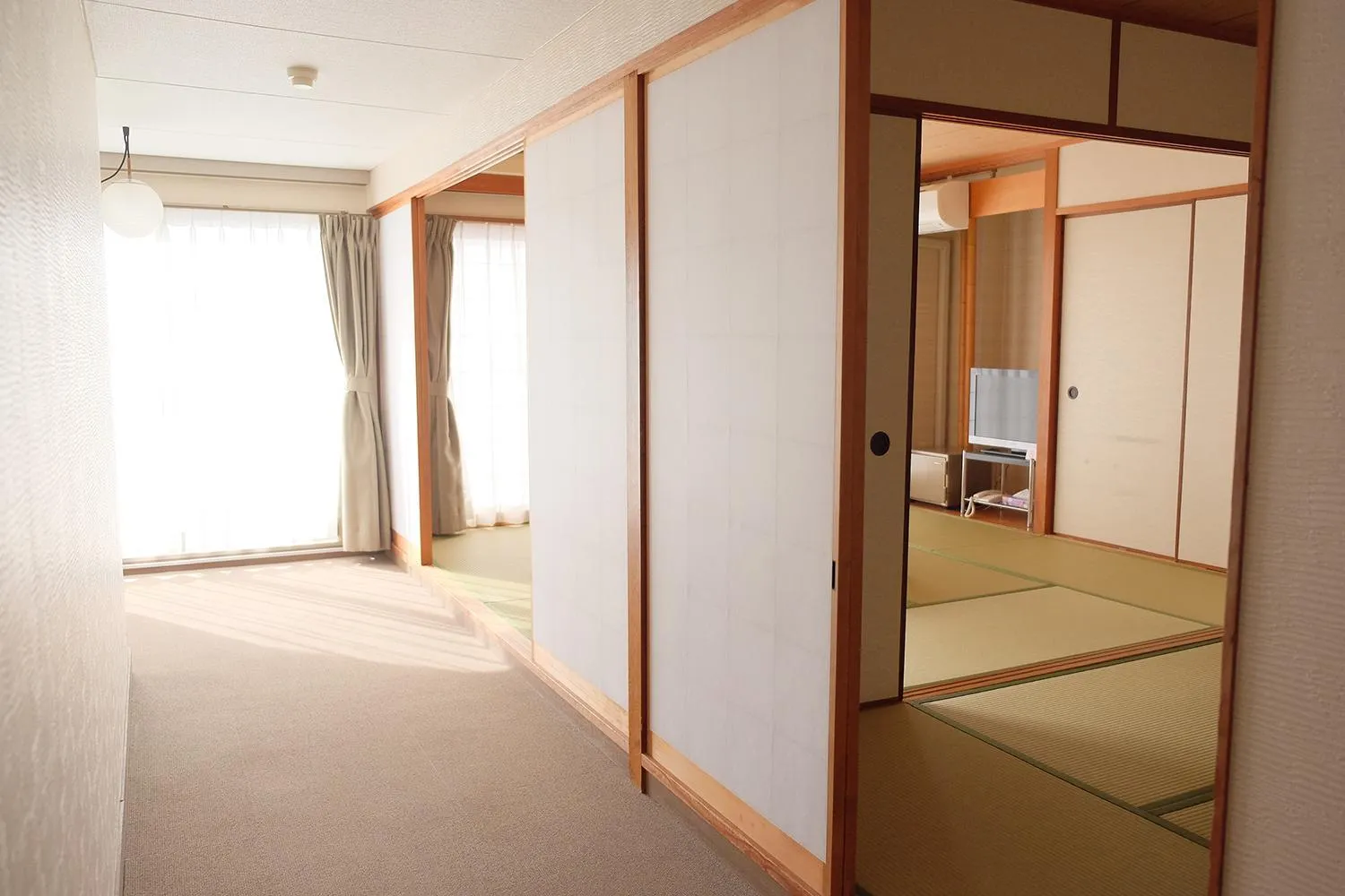 Photo of the whole room, Bed in Hotel Sunset Susami