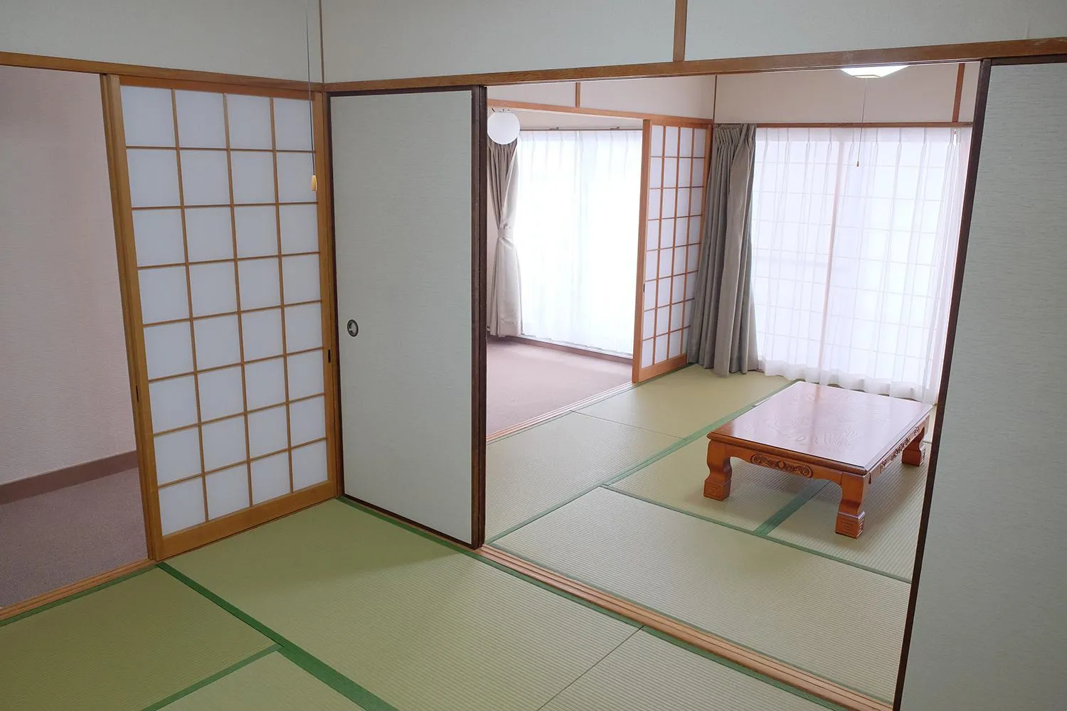 Photo of the whole room in Hotel Sunset Susami