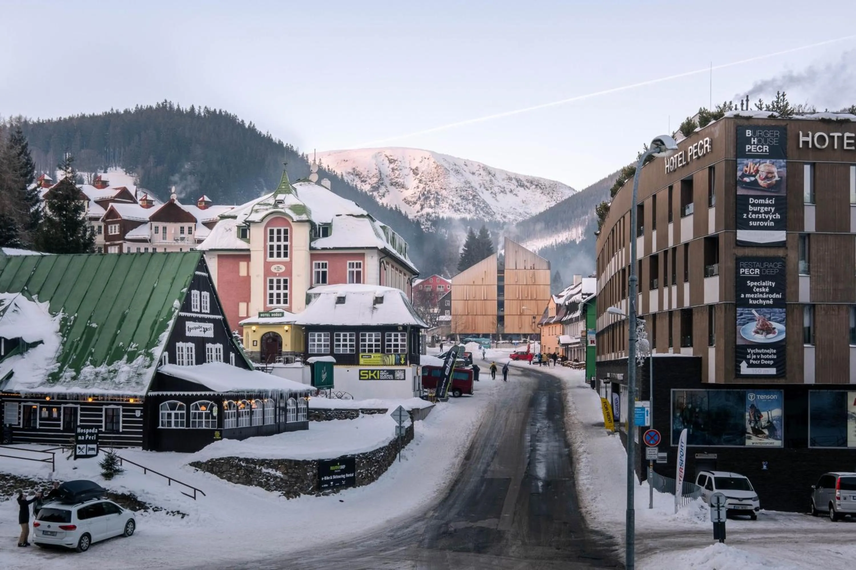 Property building in Hotel Hořec