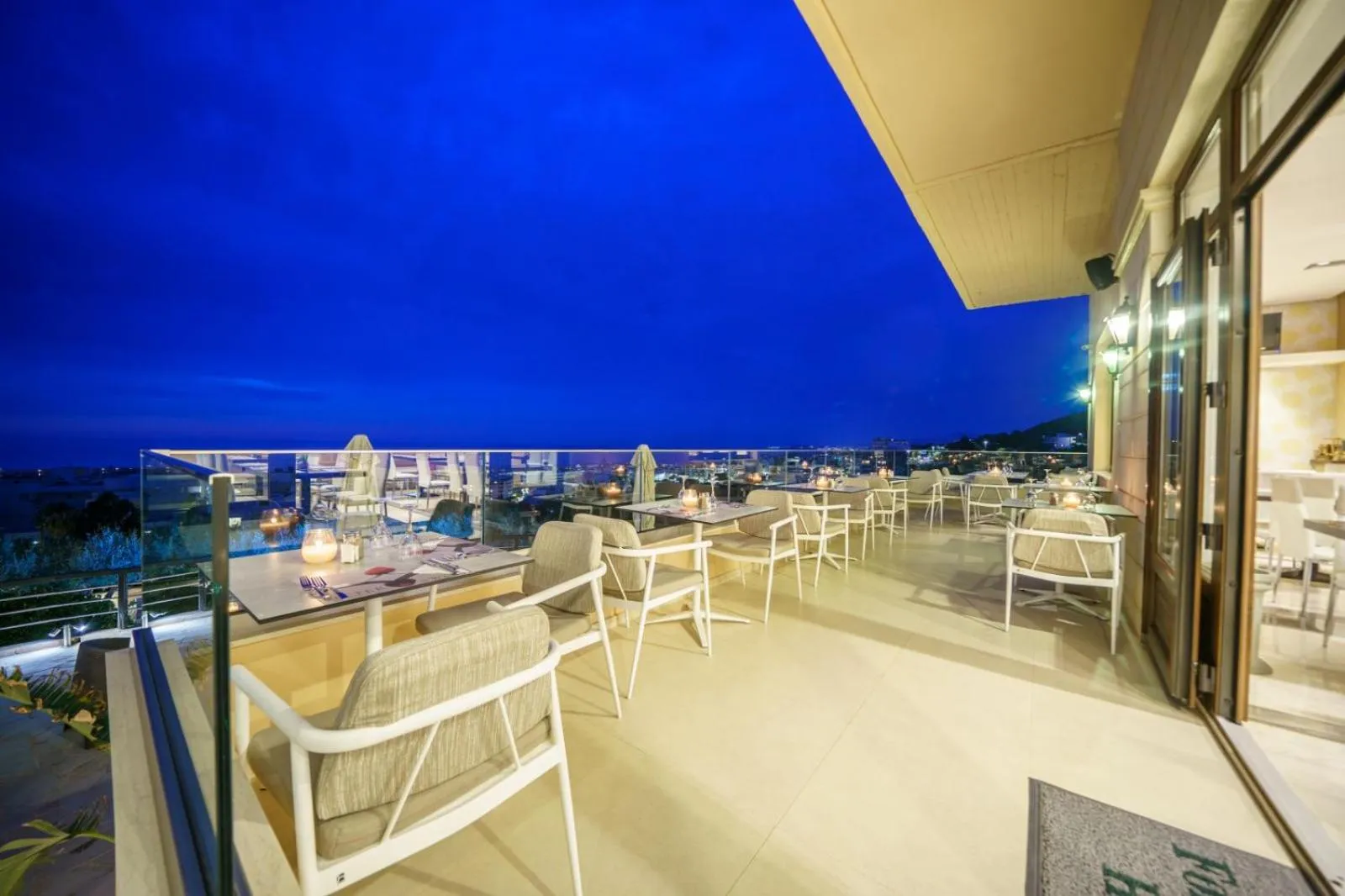 Property building in Forest Park Hotel