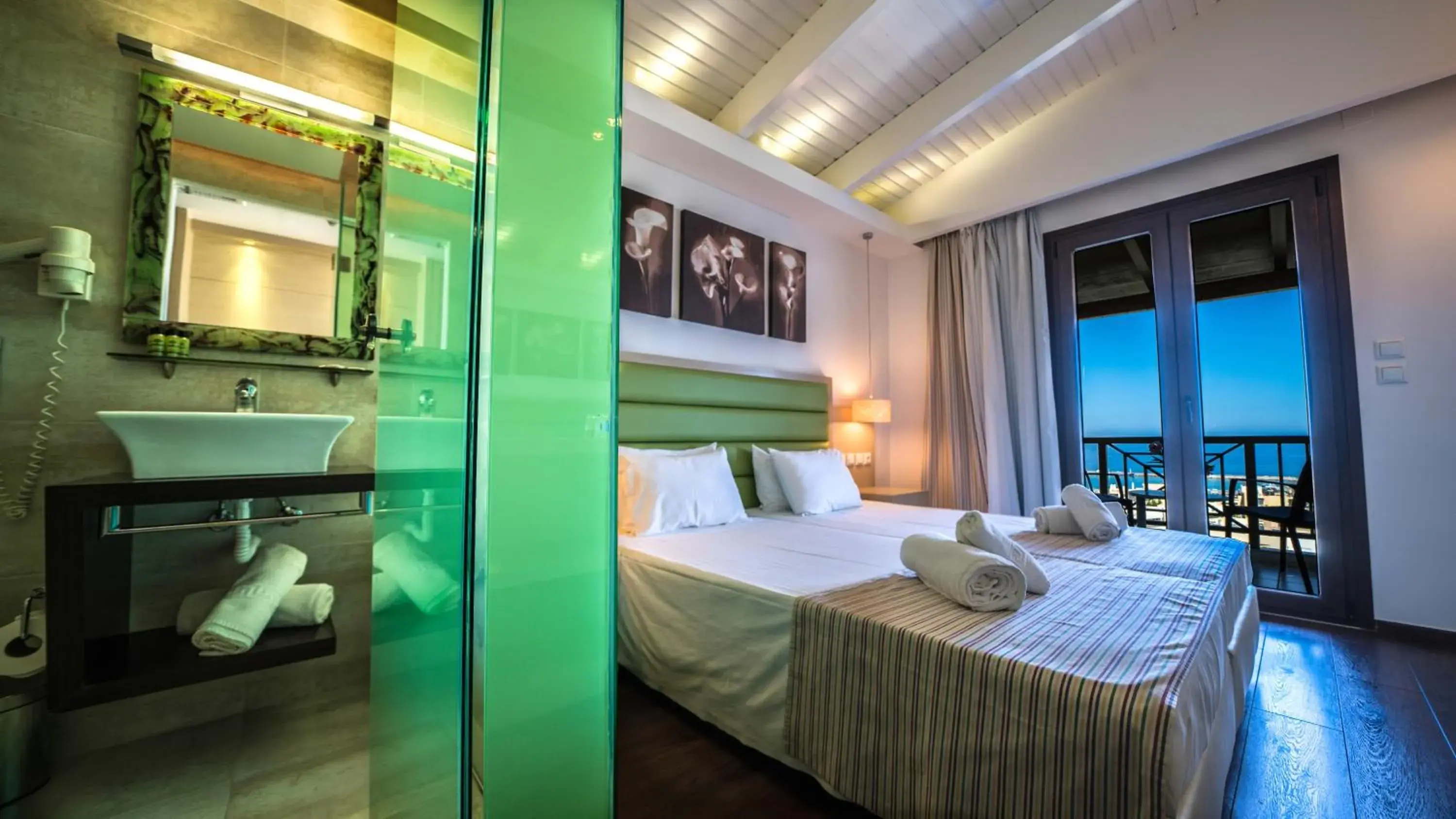 Standard Room with Panoramic Sea View in Forest Park Hotel Standard Room with Panoramic Sea View in Forest Park Hotel