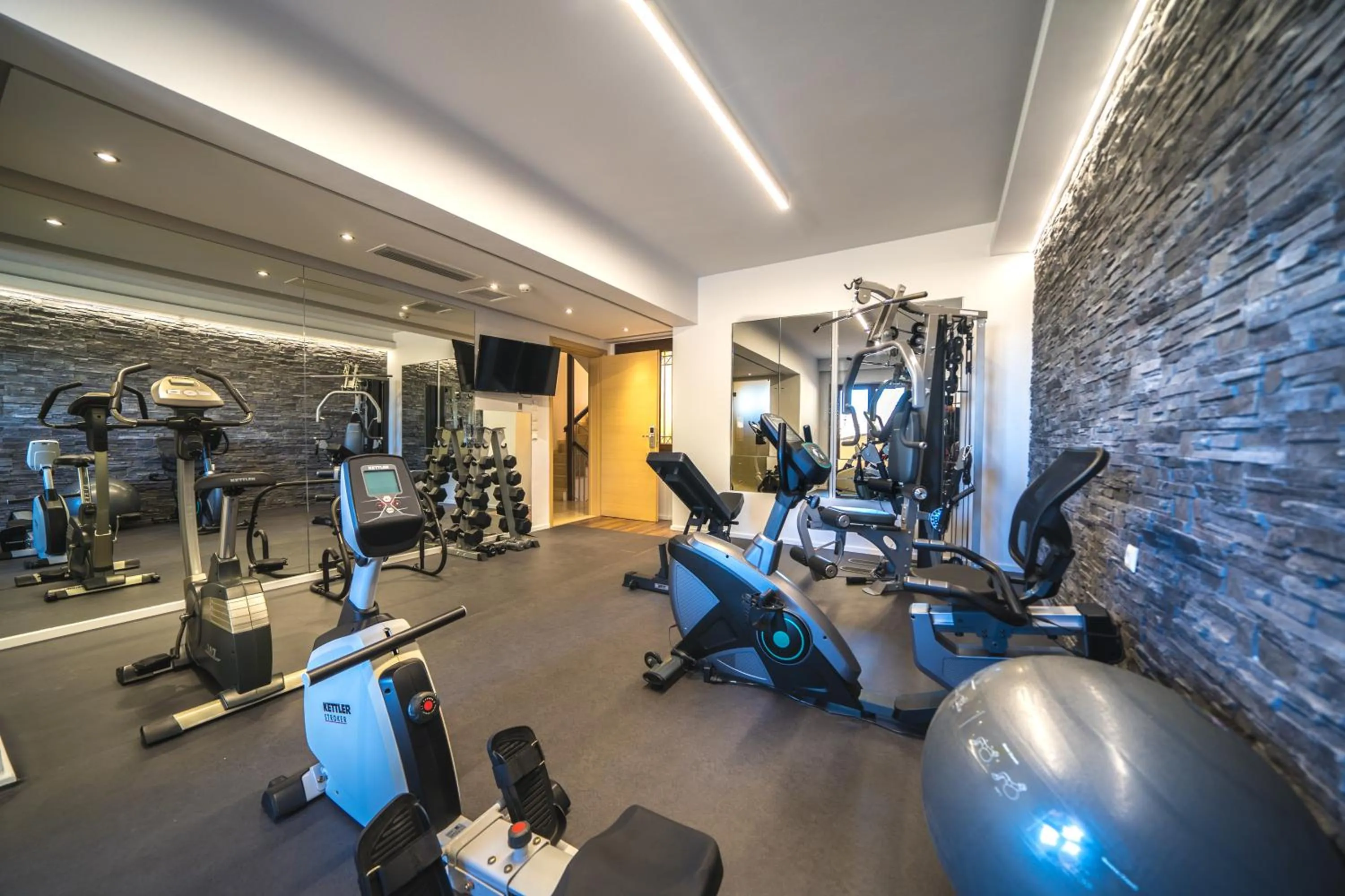 Decorative detail in Forest Park Hotel