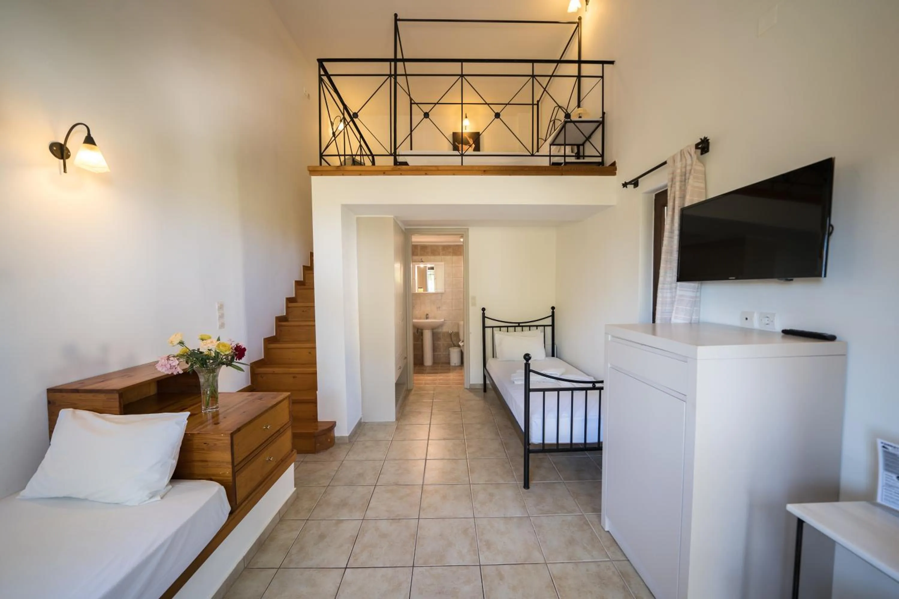 TV and multimedia, Bed in Forest Park Hotel