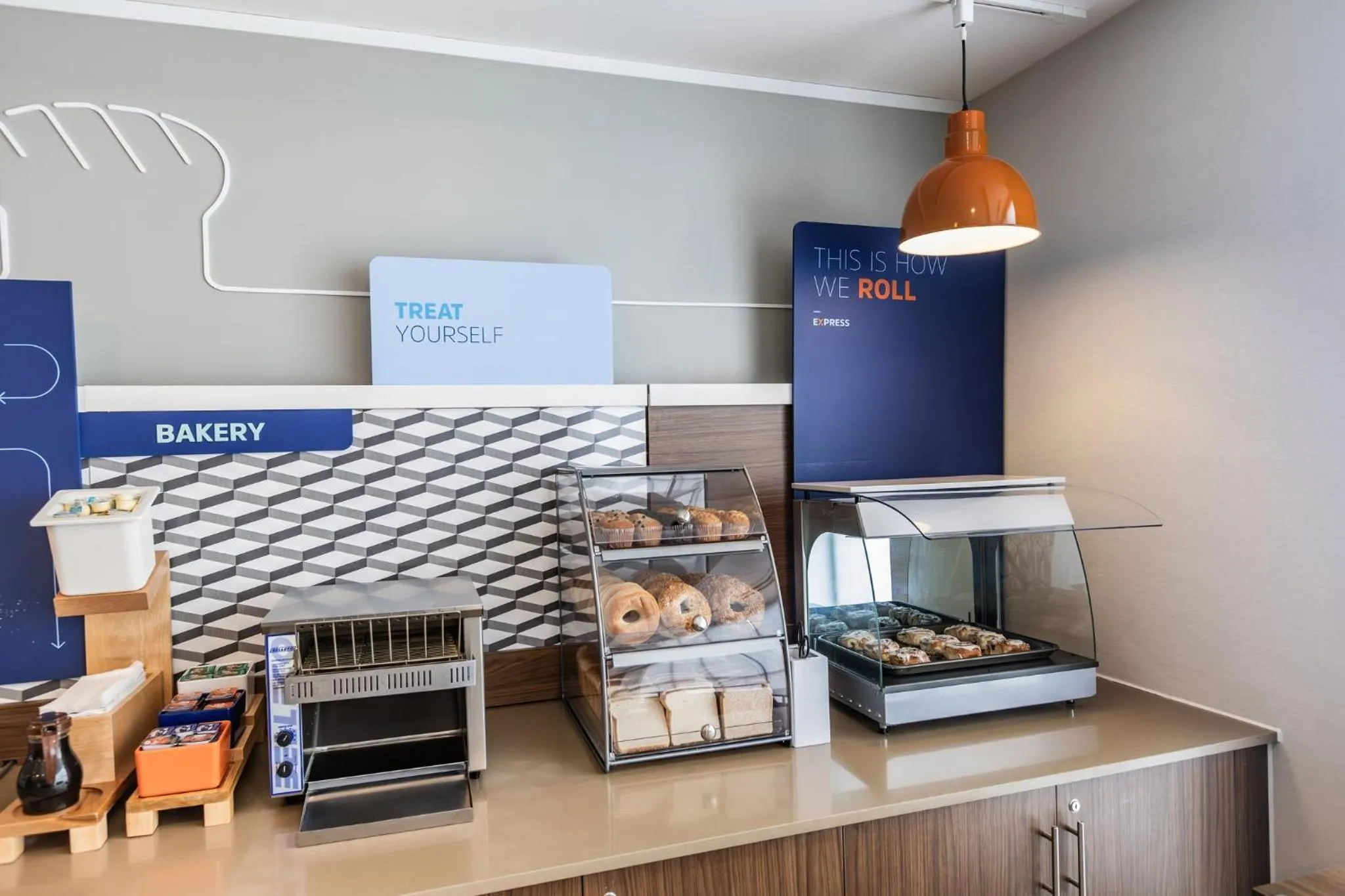 Breakfast in Holiday Inn Express Toronto-North York by IHG