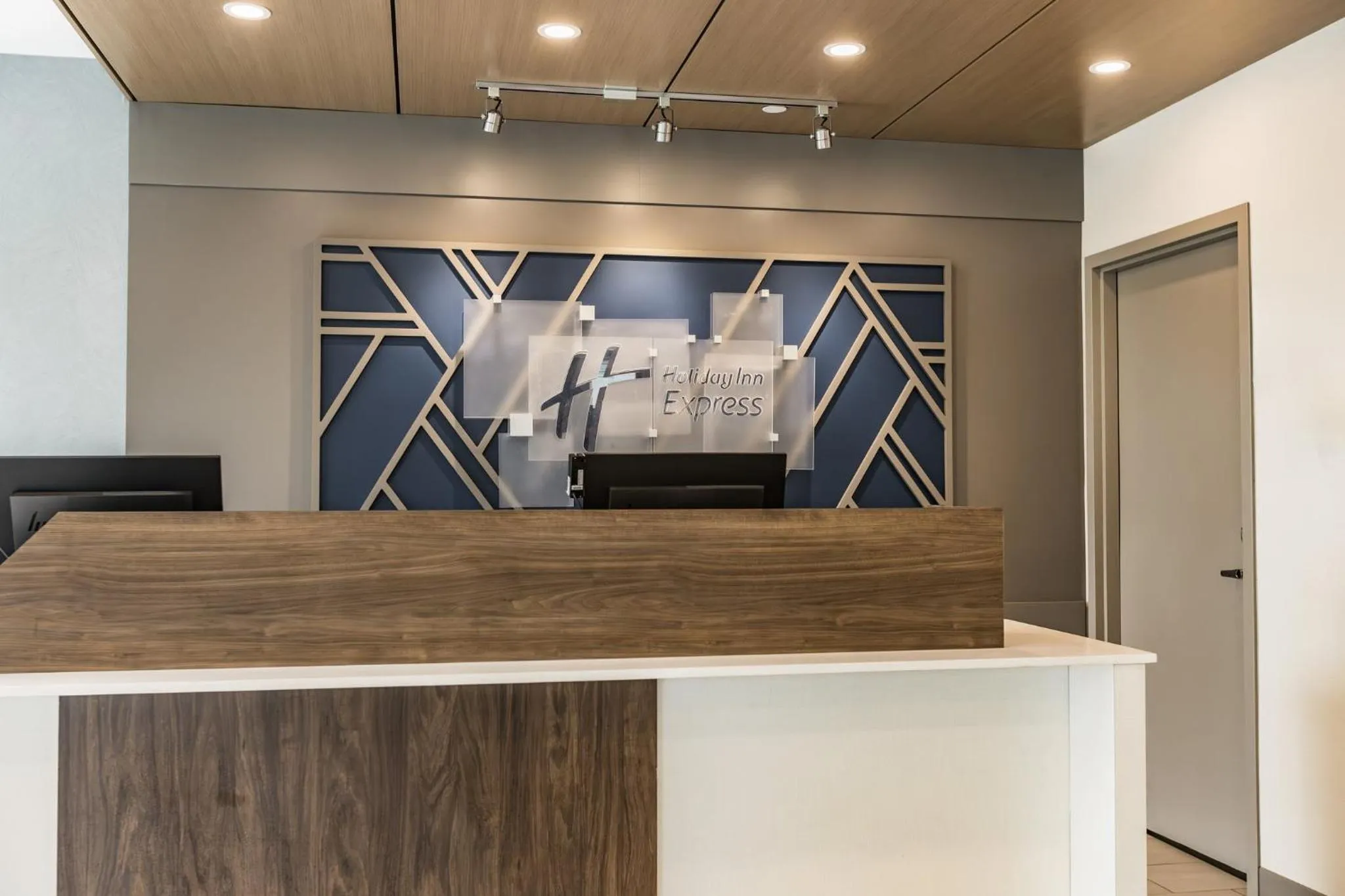 Property building in Holiday Inn Express Toronto-North York by IHG