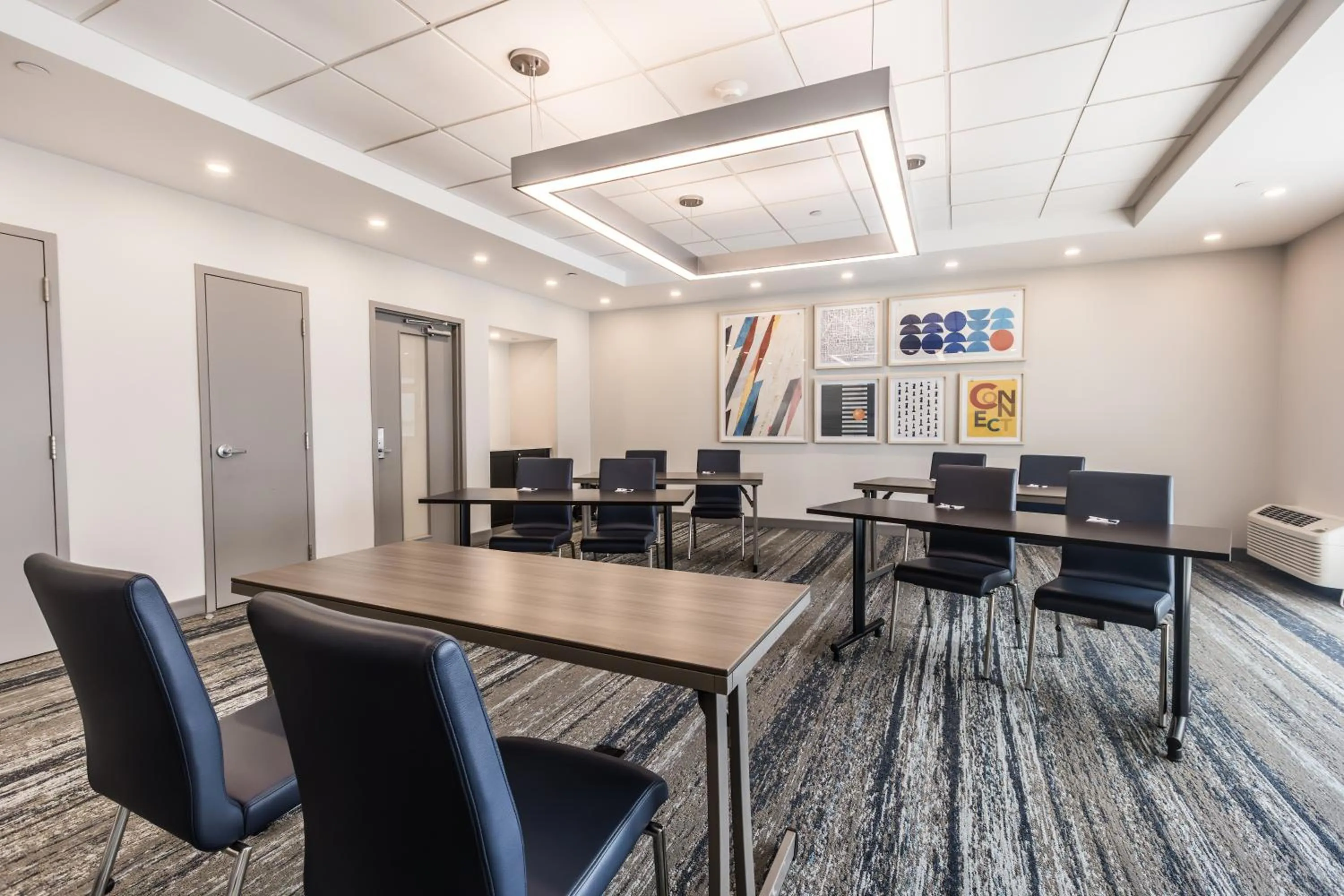 Meeting/conference room in Holiday Inn Express Toronto-North York by IHG