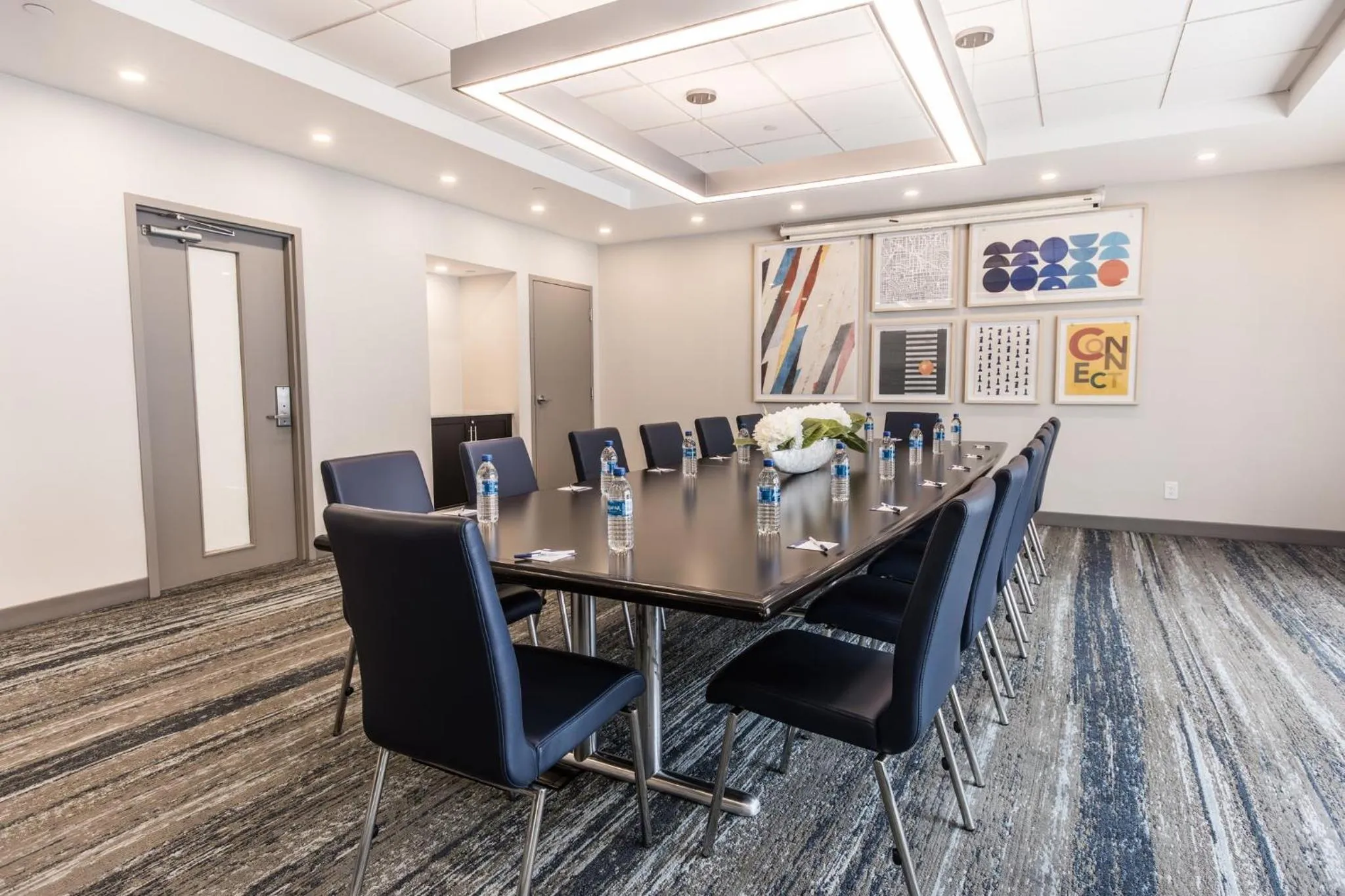Meeting/conference room in Holiday Inn Express Toronto-North York by IHG