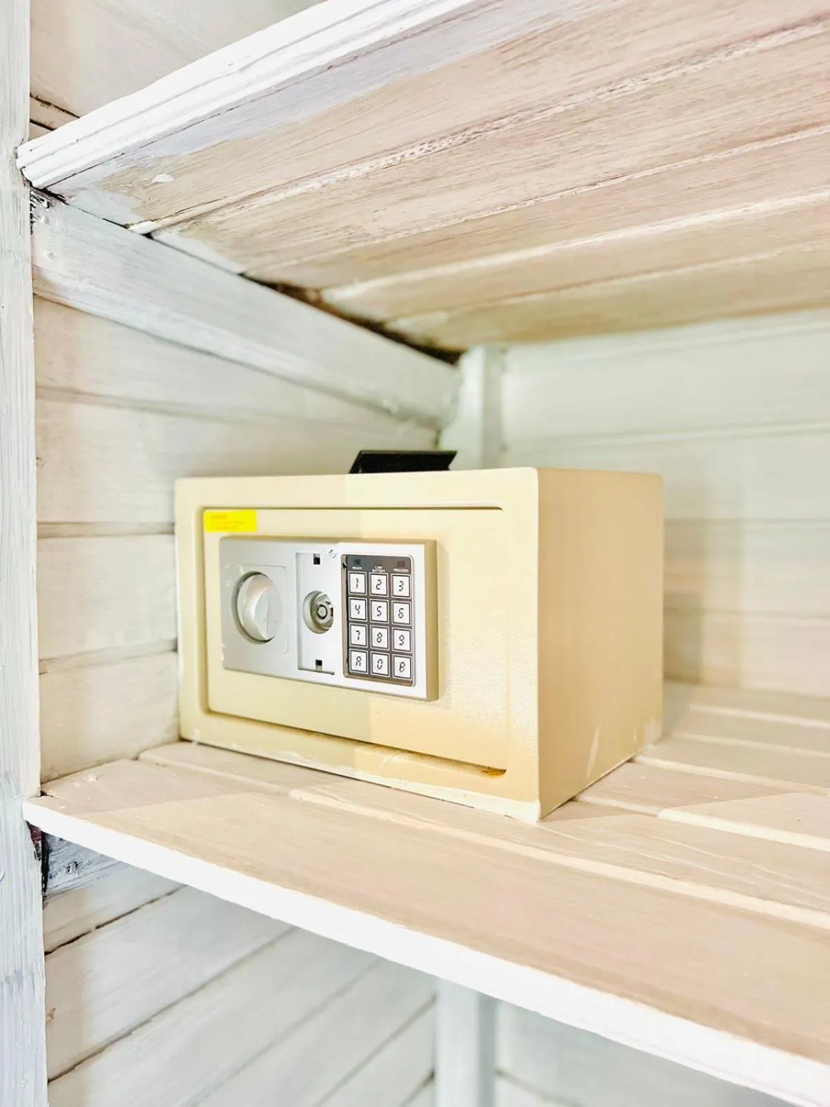 safe in Tarci Bungalows Lembongan