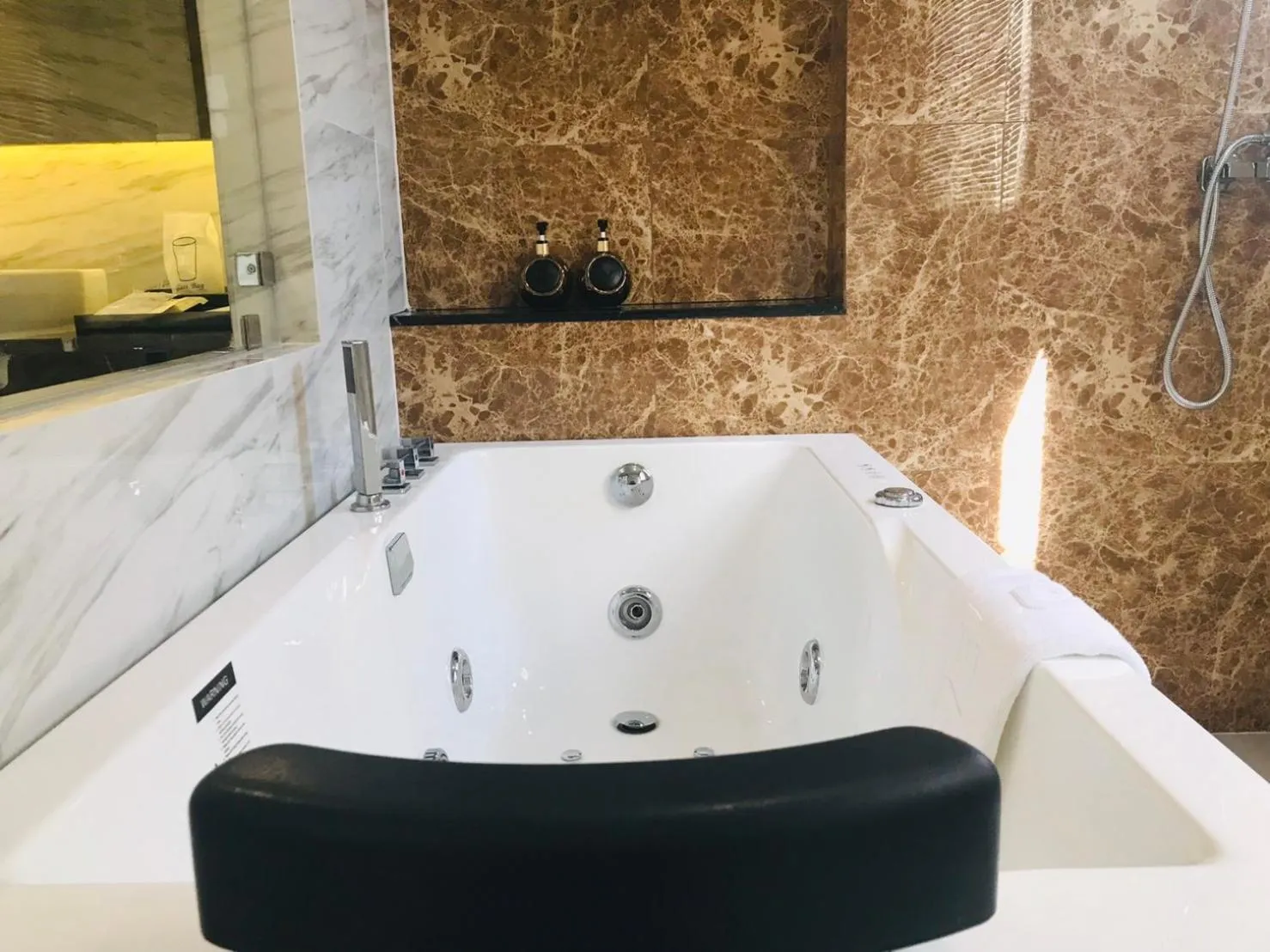 The Green View Hotel