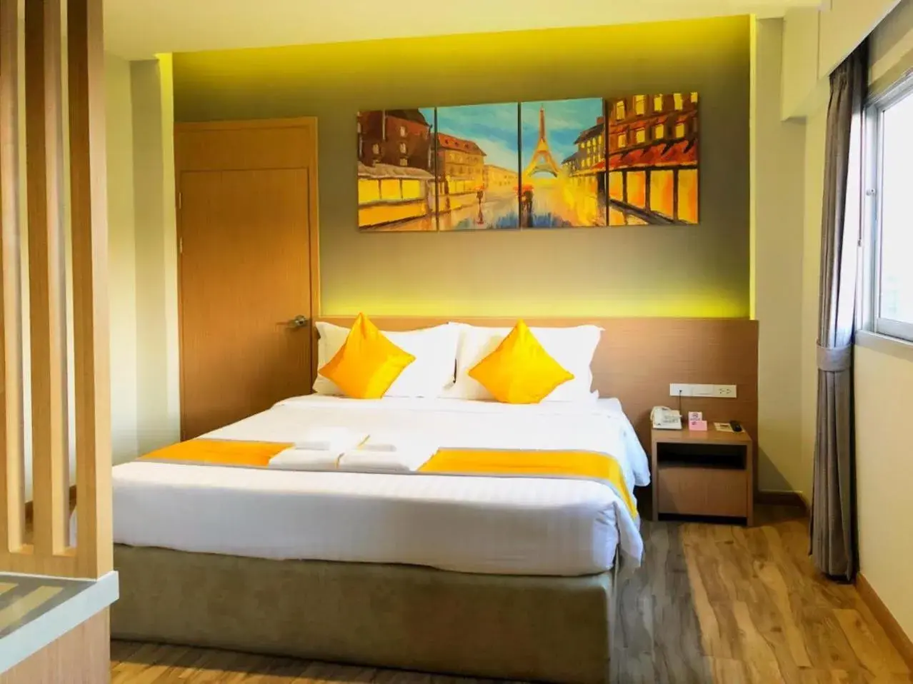 Deluxe Double or Twin Room in The Green View Hotel Deluxe Double or Twin Room in The Green View Hotel