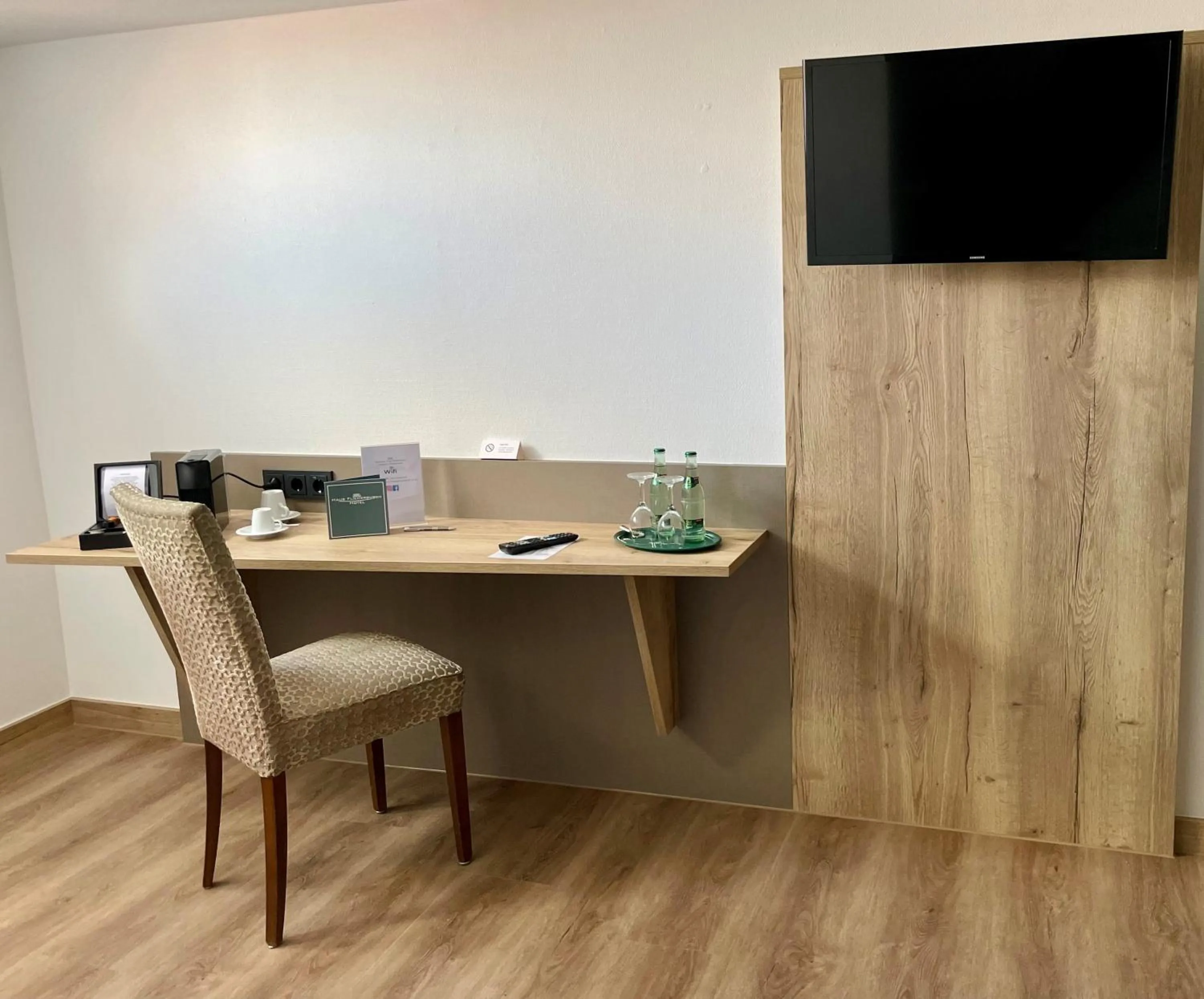 TV and multimedia in Haus Fliederbusch