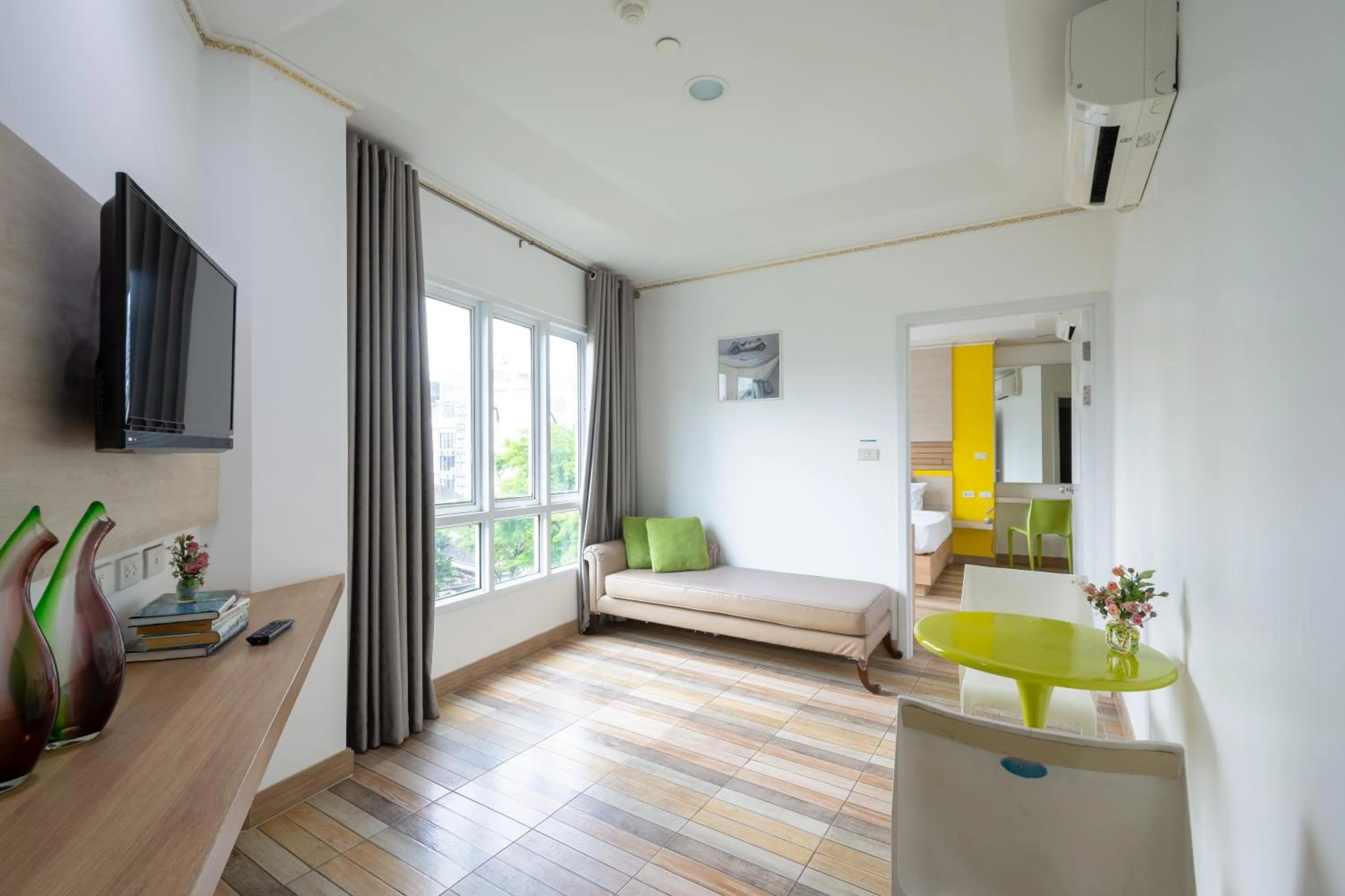 Day, Bed in For You Residence