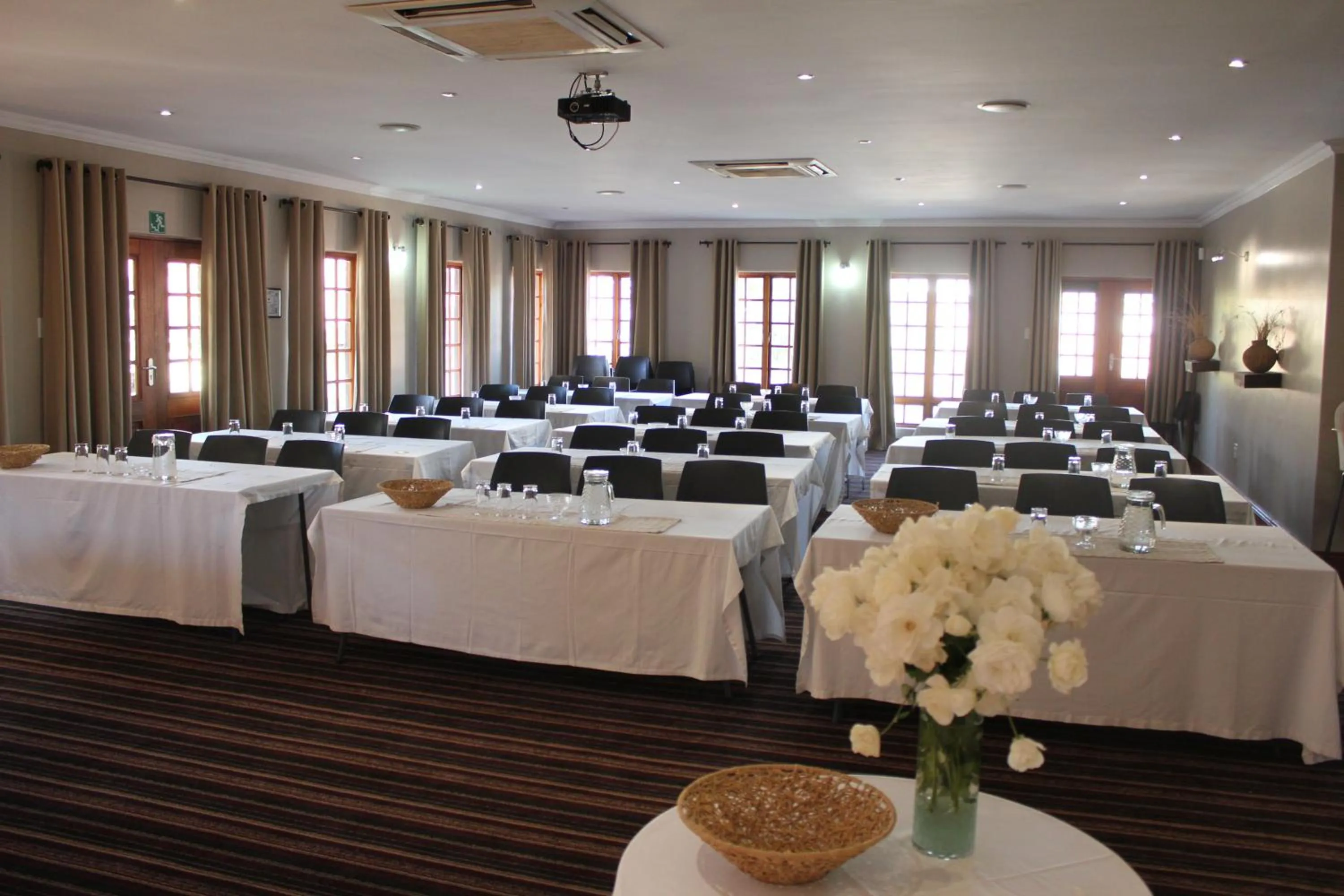 Banquet/Function facilities in Mosate Lodge