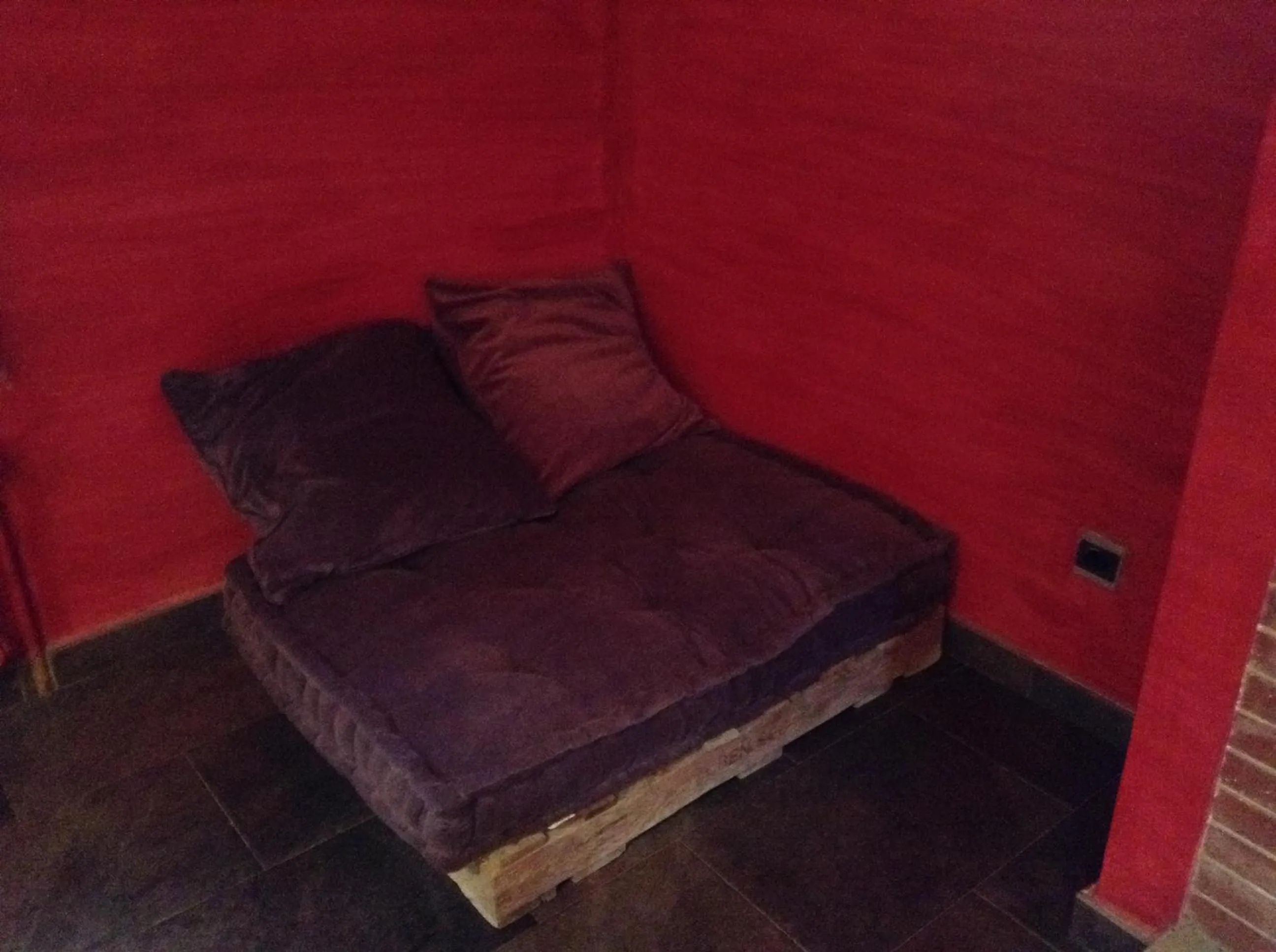 Decorative detail, Bed in Masia Vista Hermosa