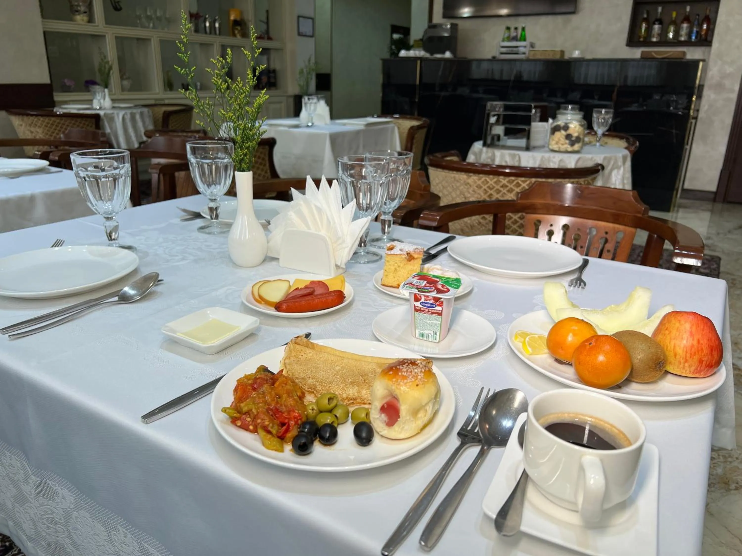 Breakfast in Palace Hotel Tashkent