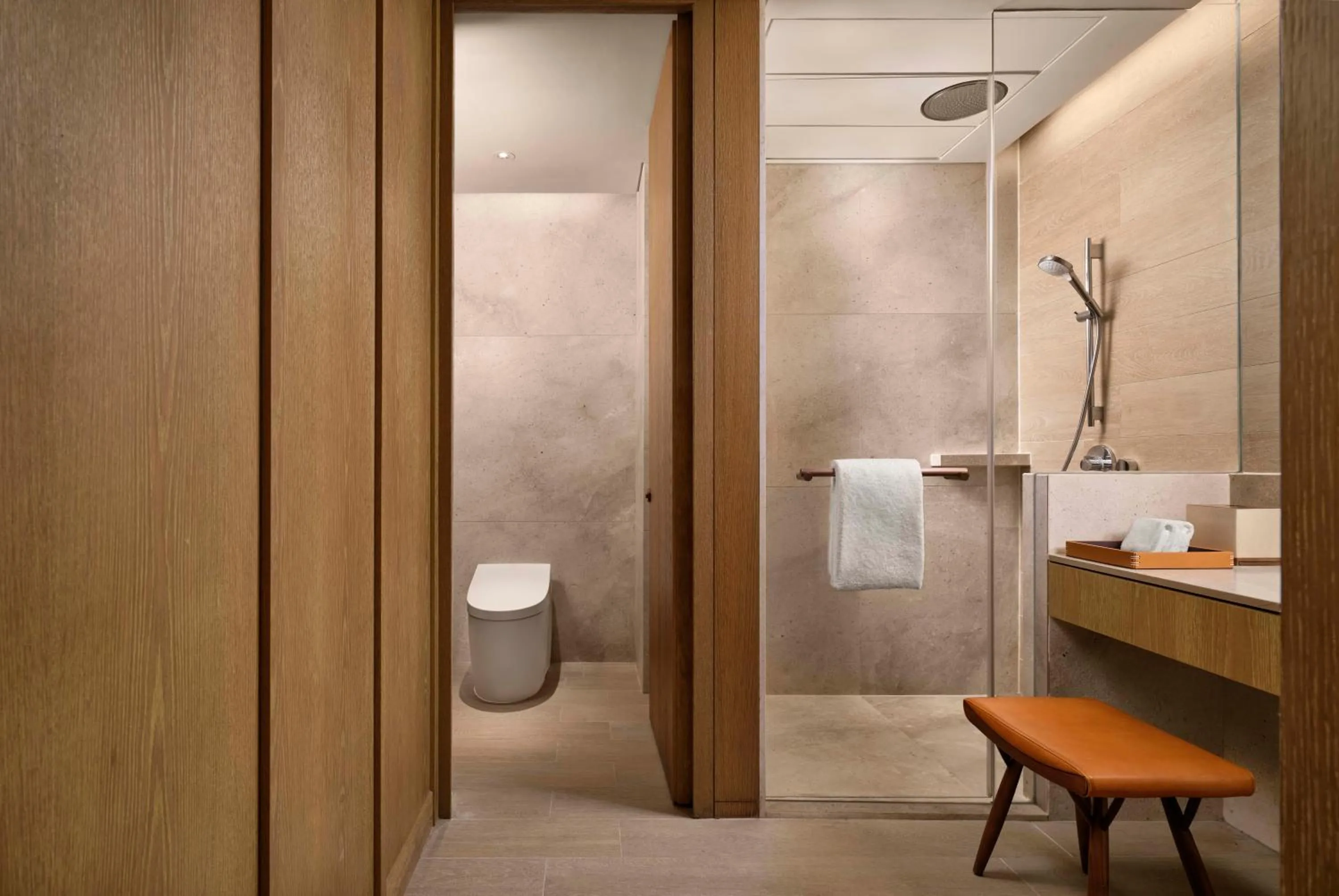Bathroom in Andaz Singapore, By Hyatt
